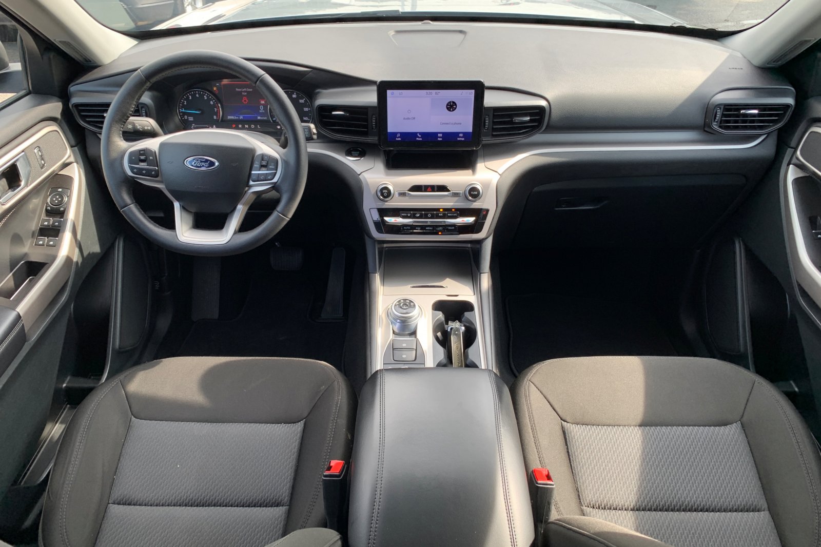 Used 2024 Silver Ford XLT image 16
