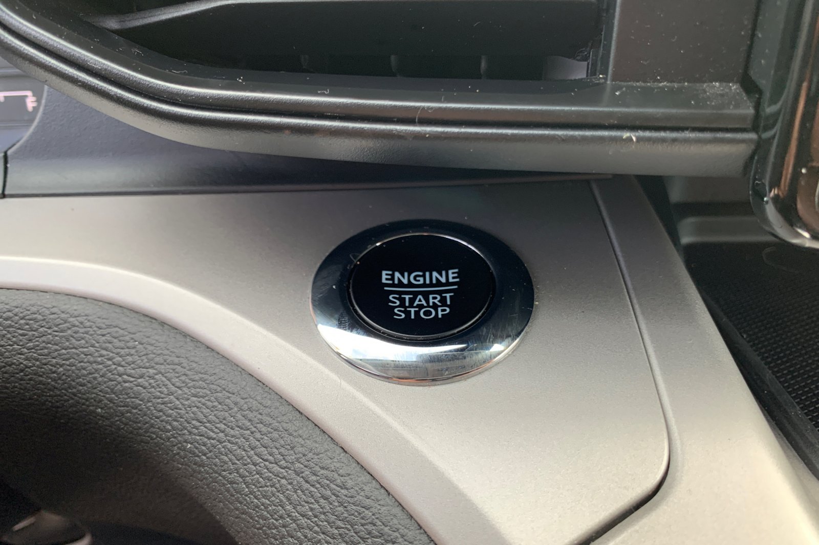 Used 2024 Silver Ford XLT image 27