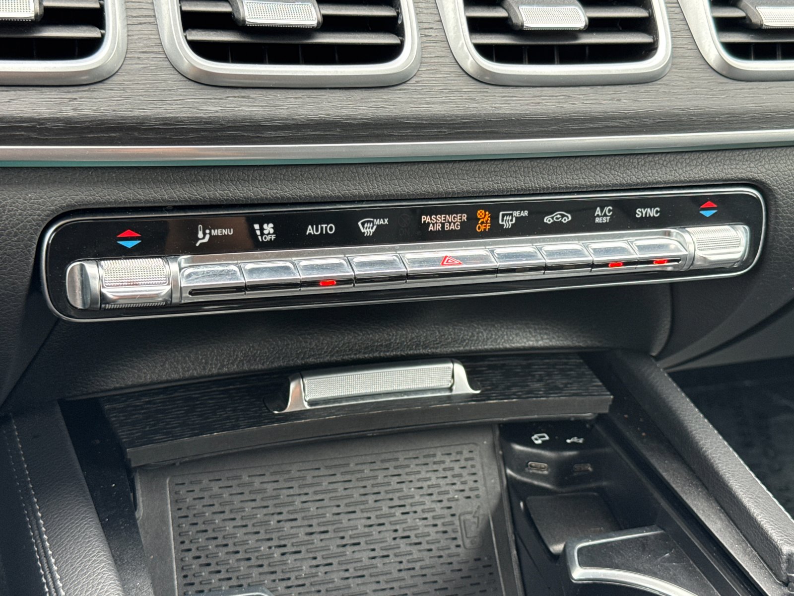 Certified Used 2023 Selenite Grey Metallic Mercedes-Benz GLE 350 4D Sport Utility 4MATIC® image 25