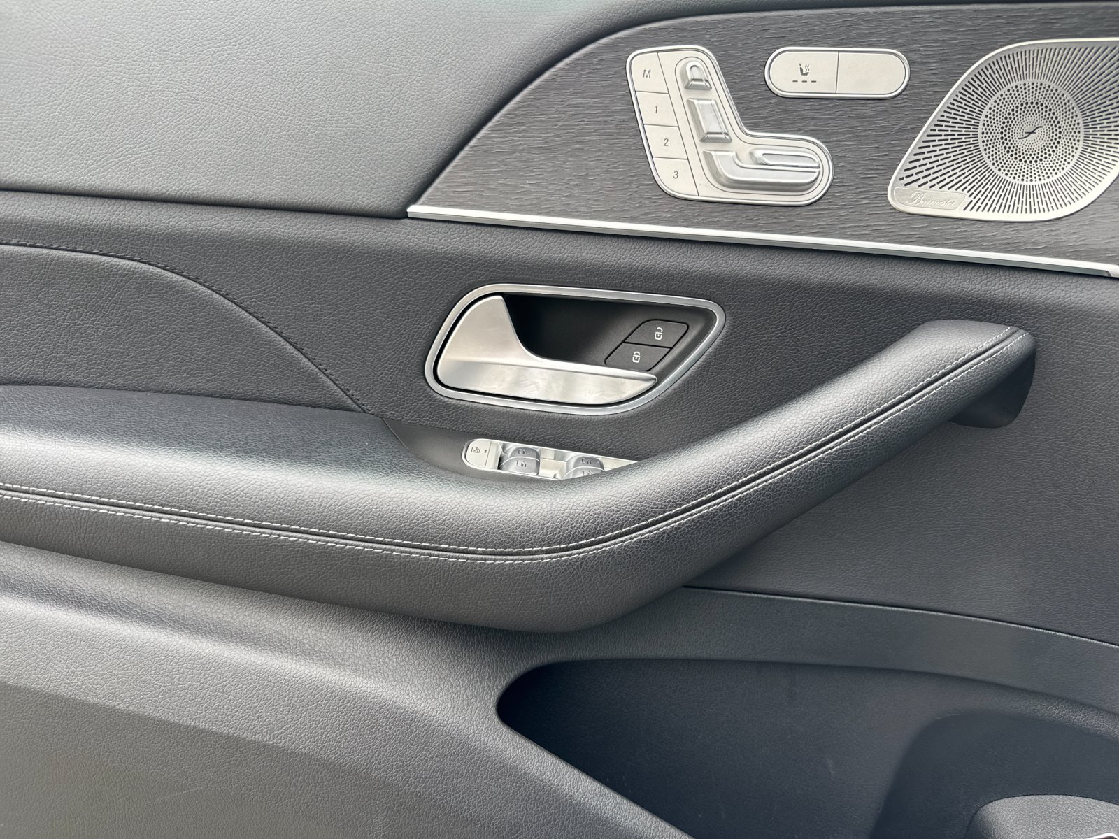 Certified Used 2023 Selenite Grey Metallic Mercedes-Benz GLE 350 4D Sport Utility 4MATIC® image 11