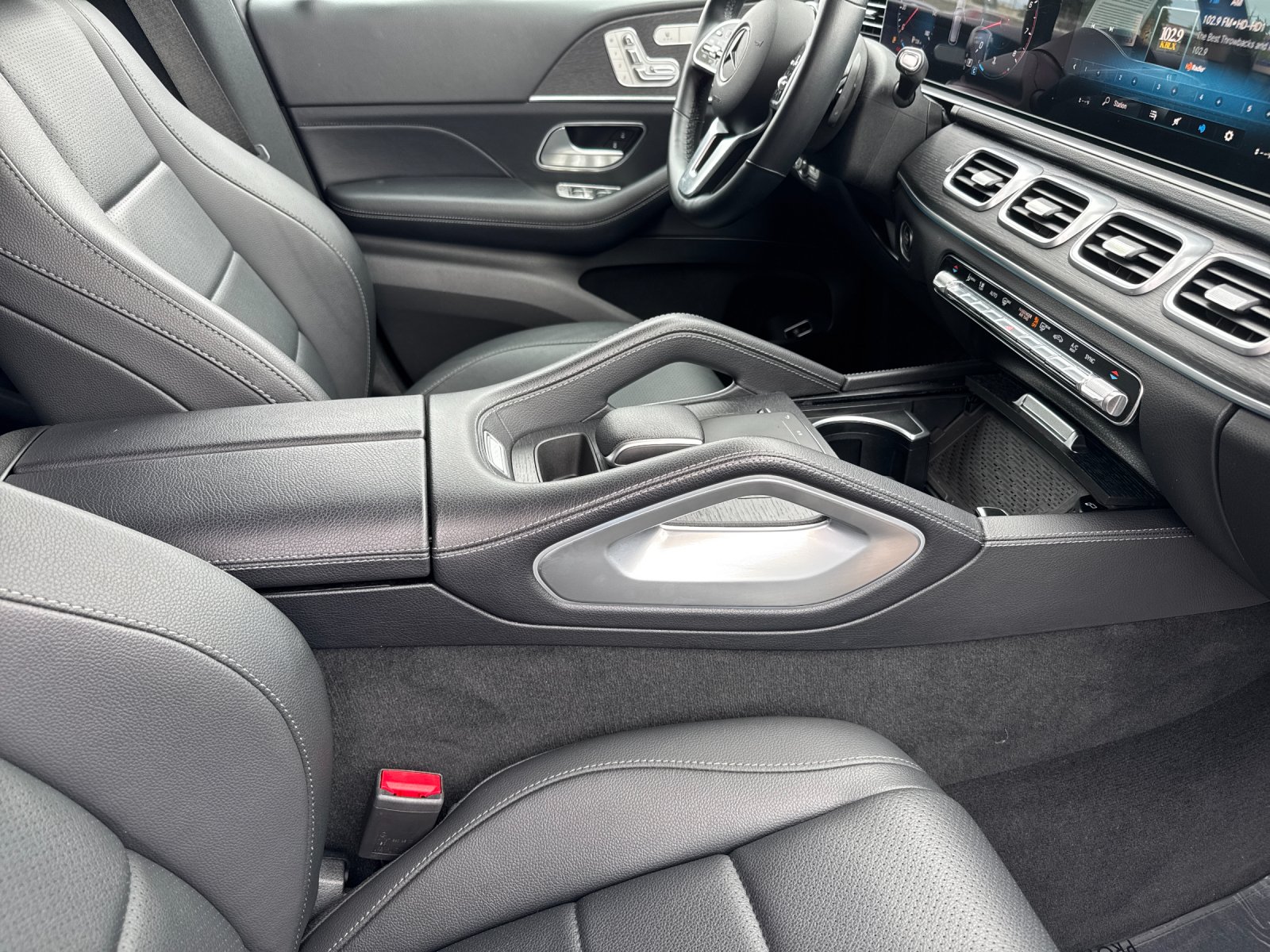 Certified Used 2023 Selenite Grey Metallic Mercedes-Benz GLE 350 4D Sport Utility 4MATIC® image 18