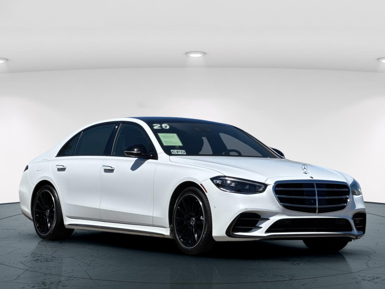 Certified Used 2025 MANUFAKTUR Signature Moonlight White Magno Mercedes-Benz S 580 4D Sedan 4MATIC® image 8