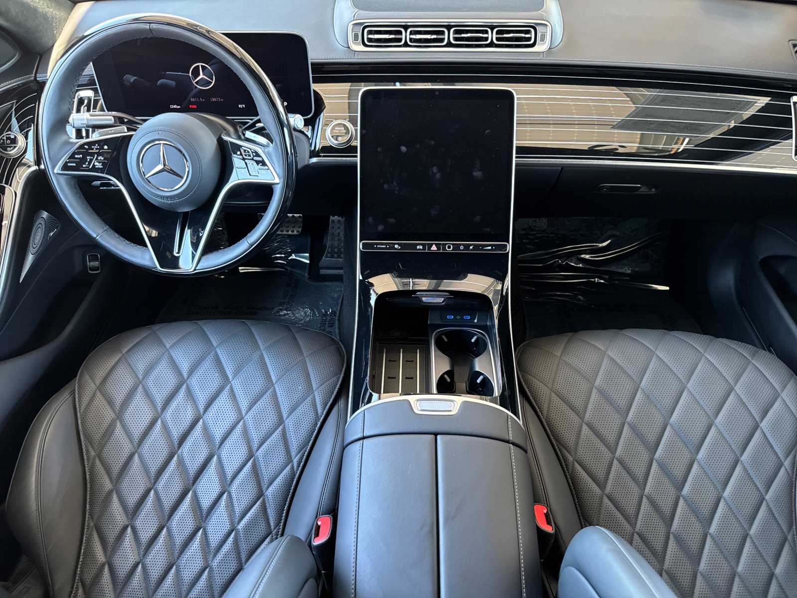 Certified Used 2025 MANUFAKTUR Signature Moonlight White Magno Mercedes-Benz S 580 4D Sedan 4MATIC® image 15