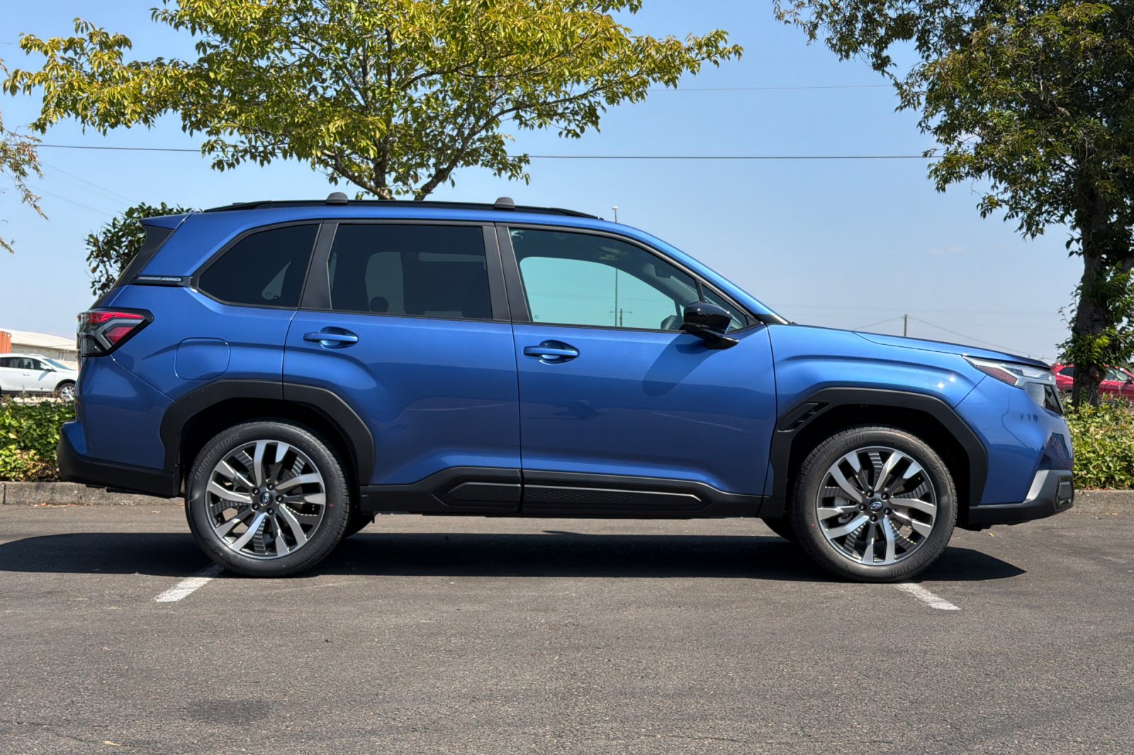 New 2026 DAYBREAK BLUE PEARL Subaru Touring image 3
