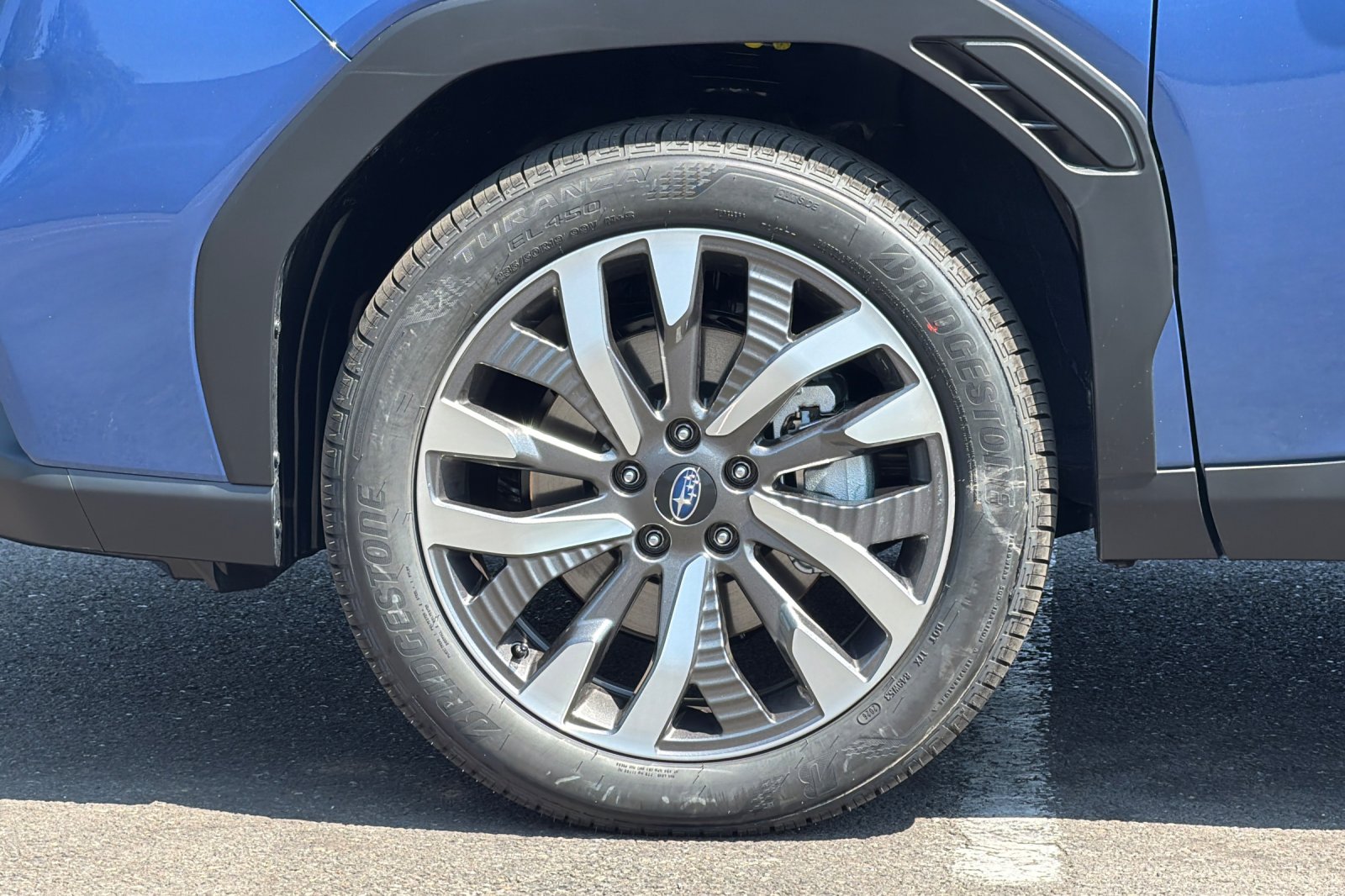 New 2026 DAYBREAK BLUE PEARL Subaru Touring image 25