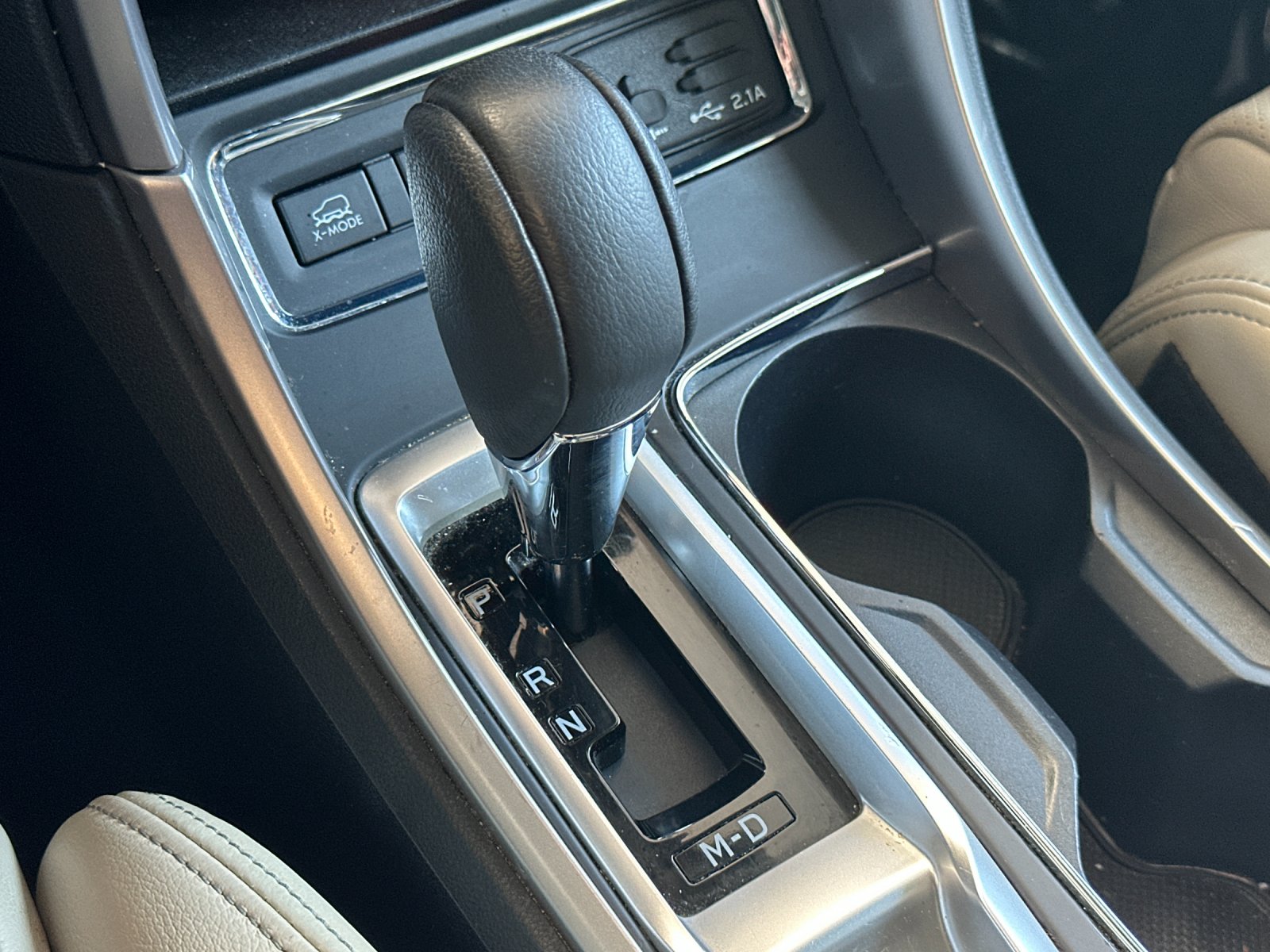 Used 2020 White Subaru Limited image 21