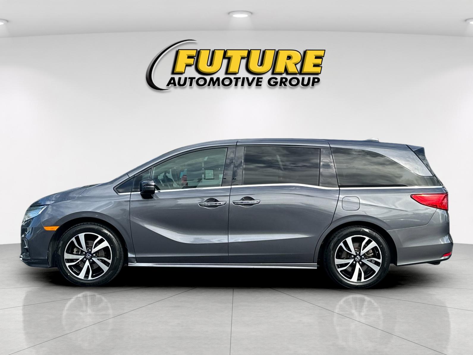 Used 2018 Gray Honda Elite image 6