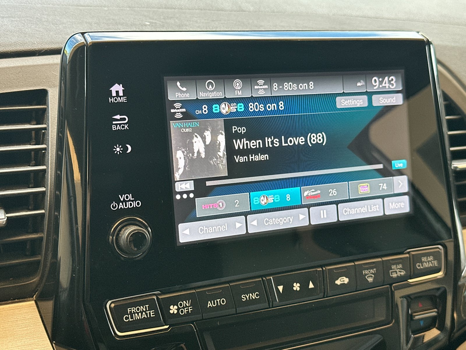 Used 2018 Gray Honda Elite image 18