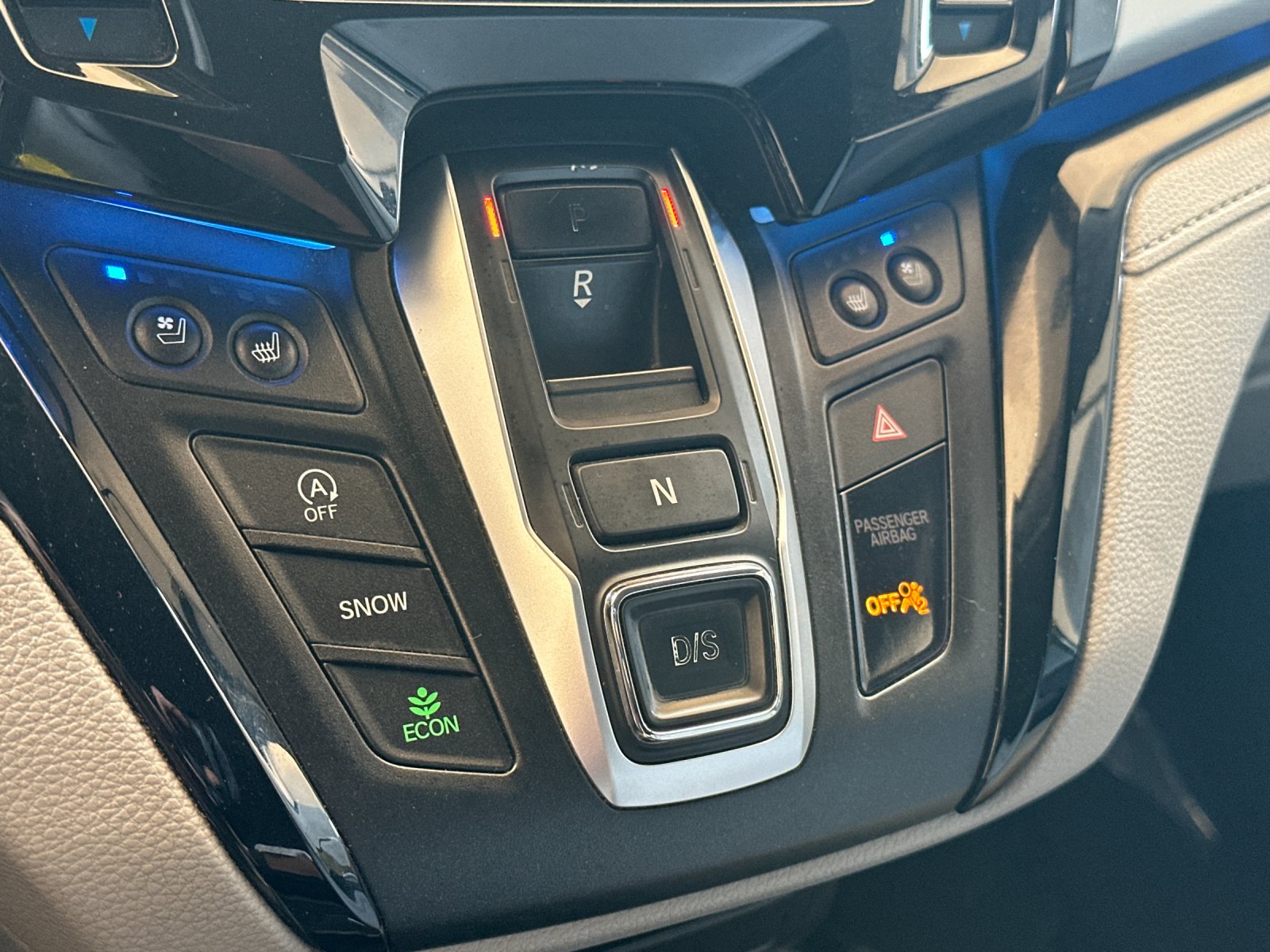 Used 2018 Gray Honda Elite image 22