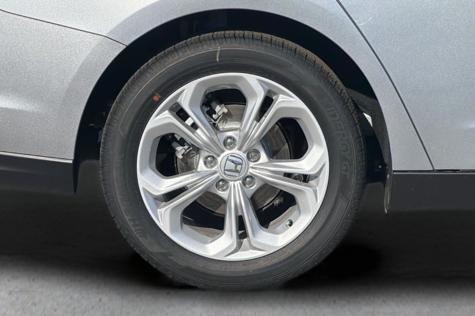 New 2026 Solar Silver Metallic Honda LX image 30