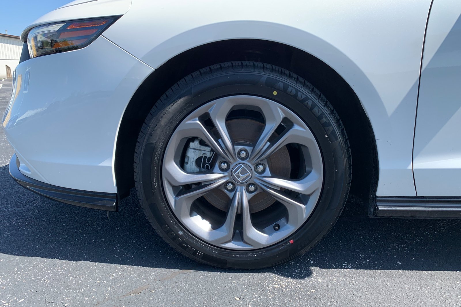 Certified Used 2023 Platinum White Pearl Honda HYBRID EX-L image 9