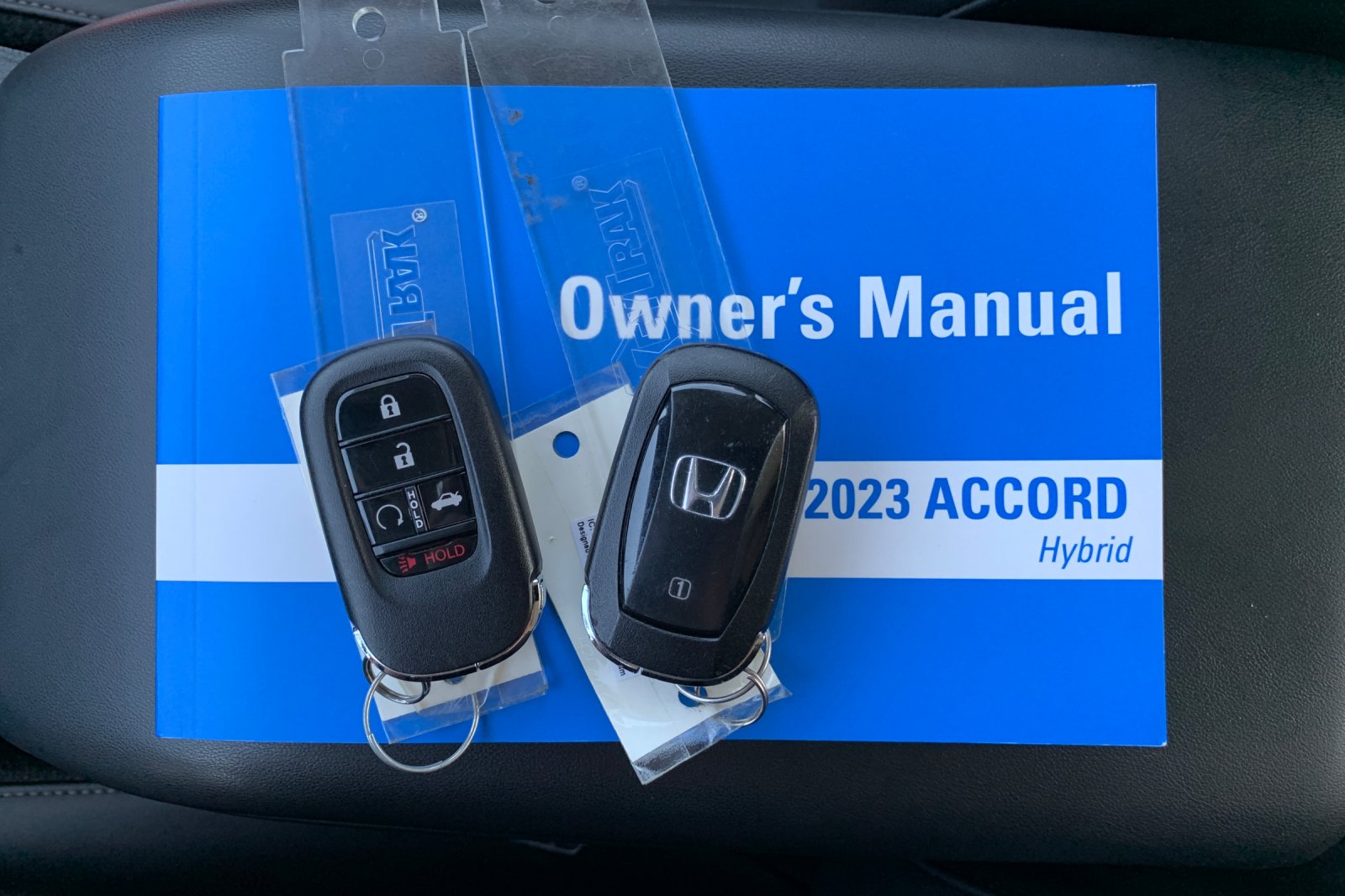 Certified Used 2023 Platinum White Pearl Honda HYBRID EX-L image 11