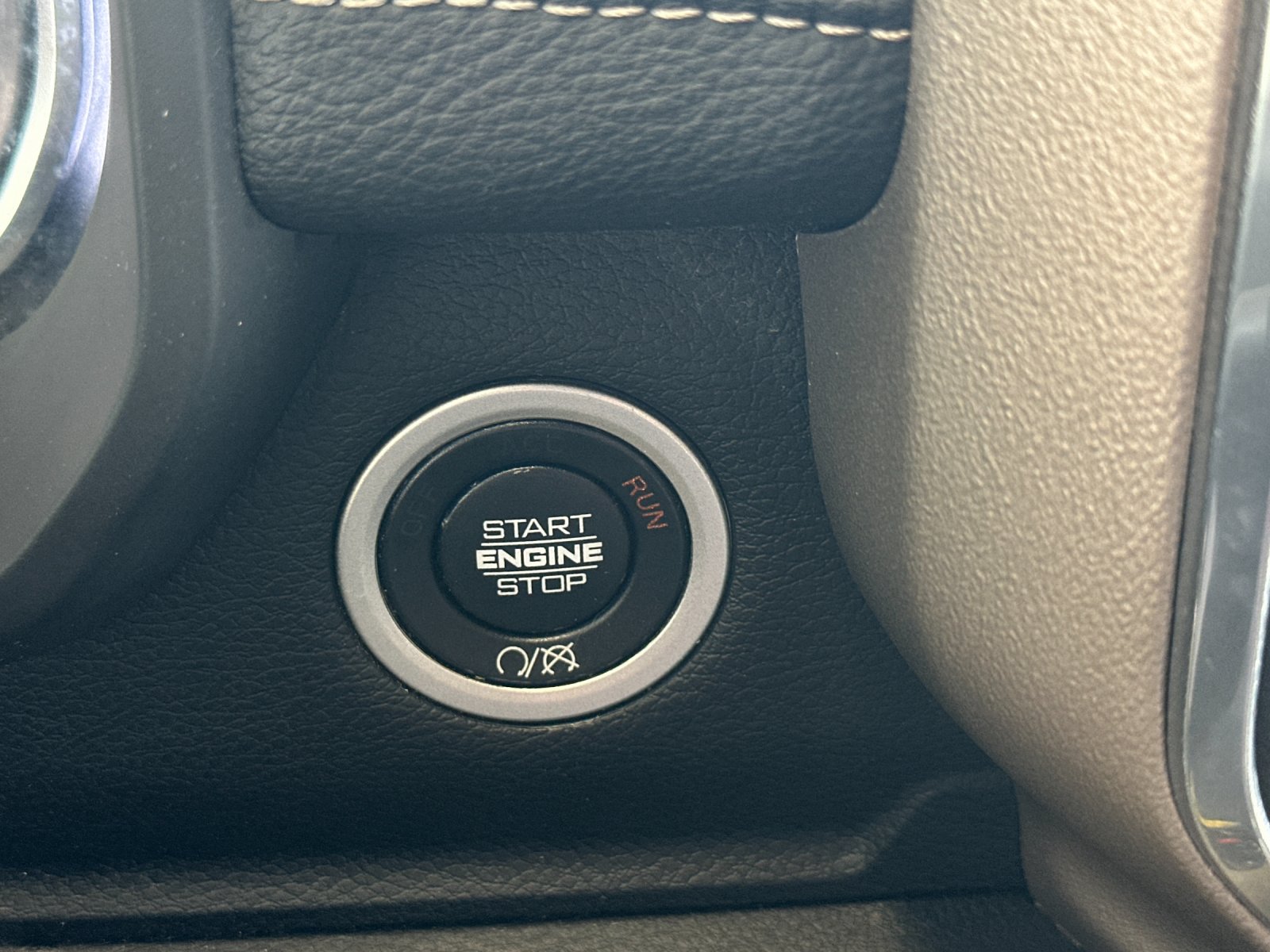 Used 2024 Black Ram Laramie image 22