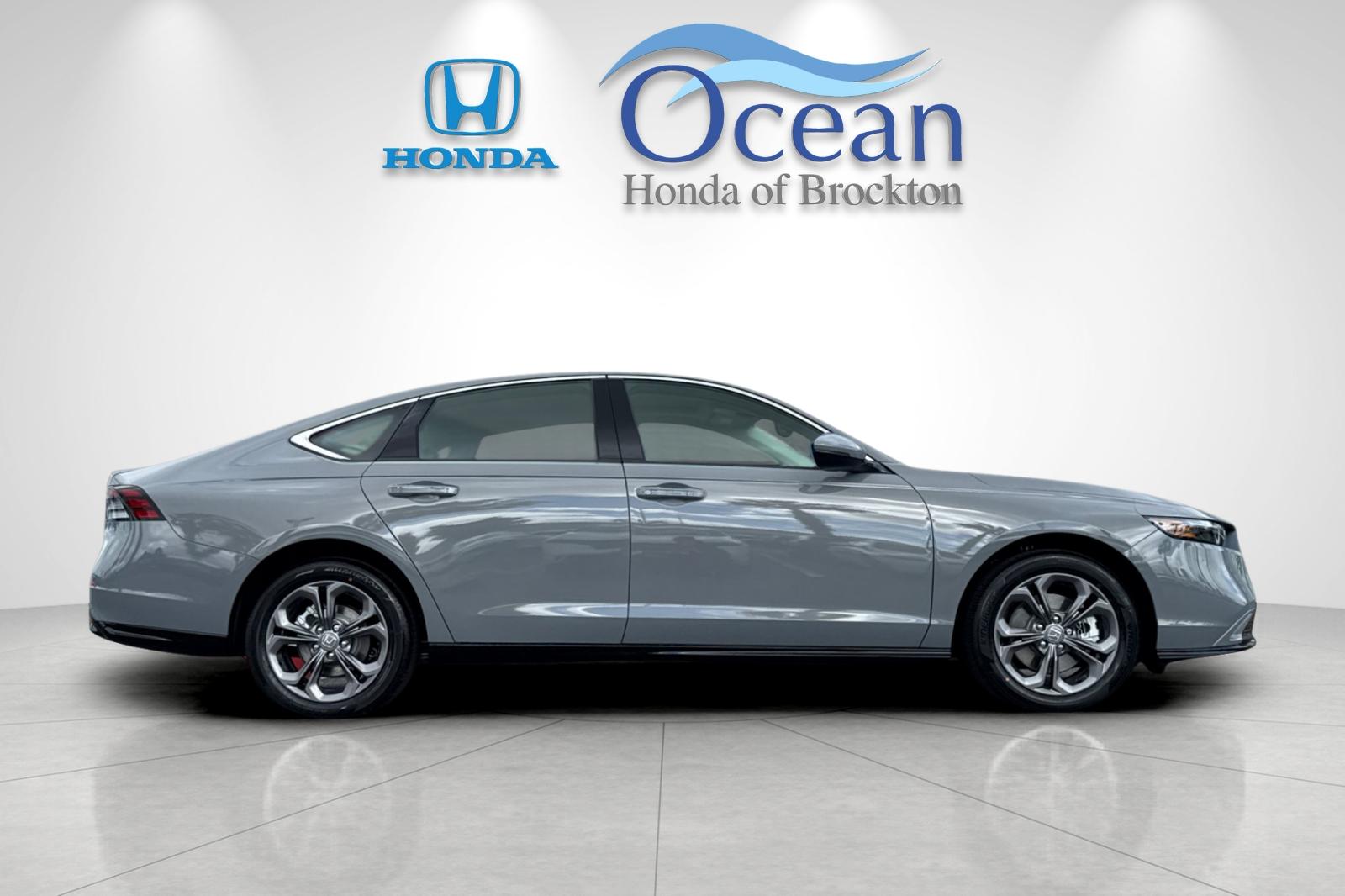 New 2026 Urban Gray Pearl Honda EX-L image 6