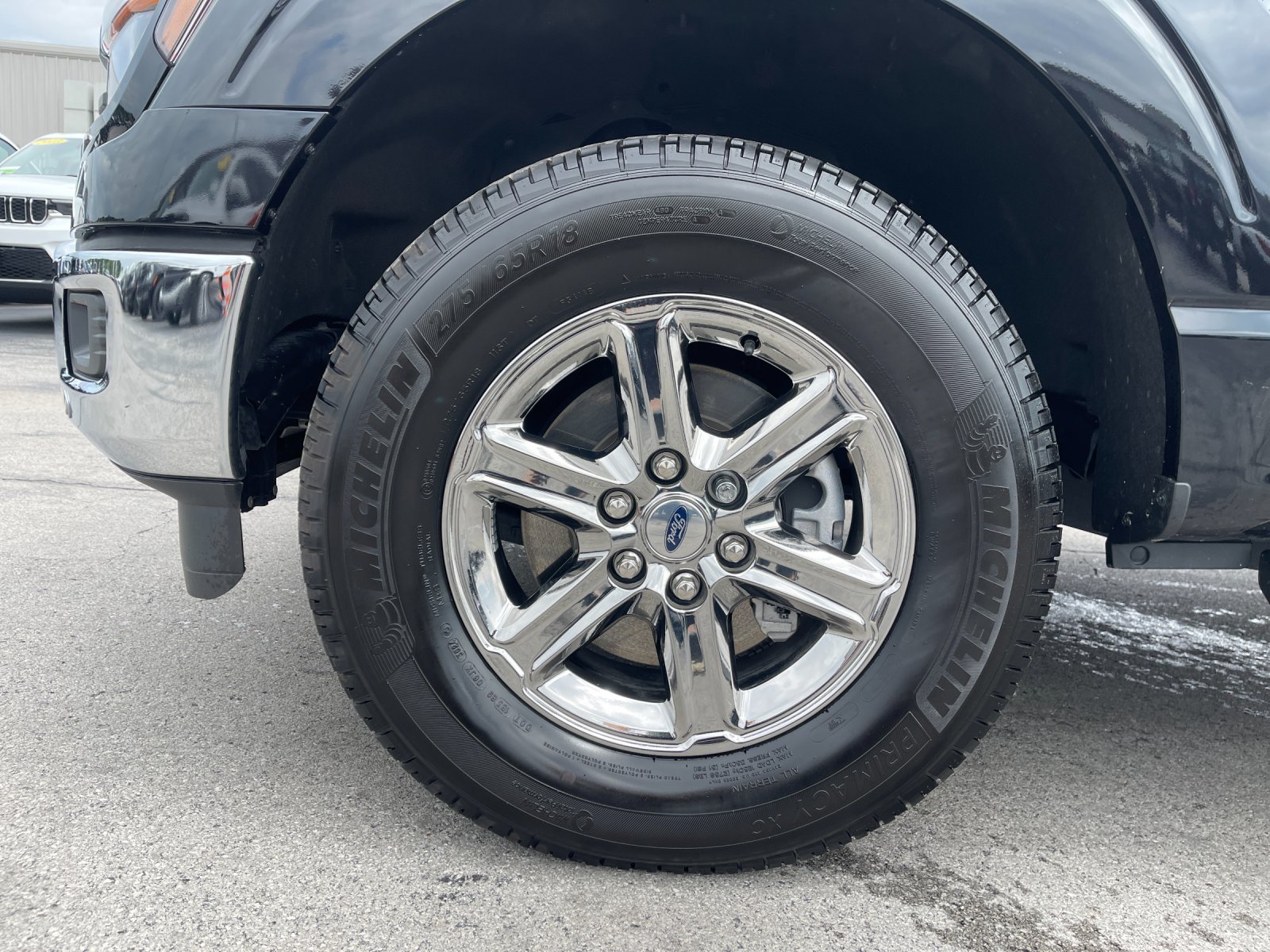 Used 2024 Black Ford XLT image 31