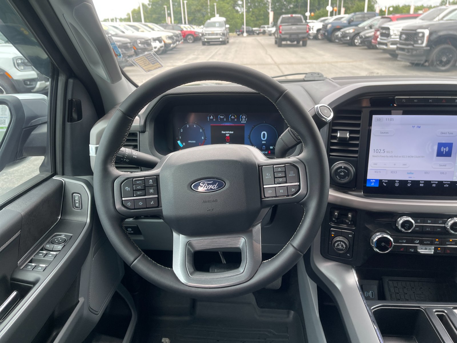 Used 2024 Black Ford XLT image 16