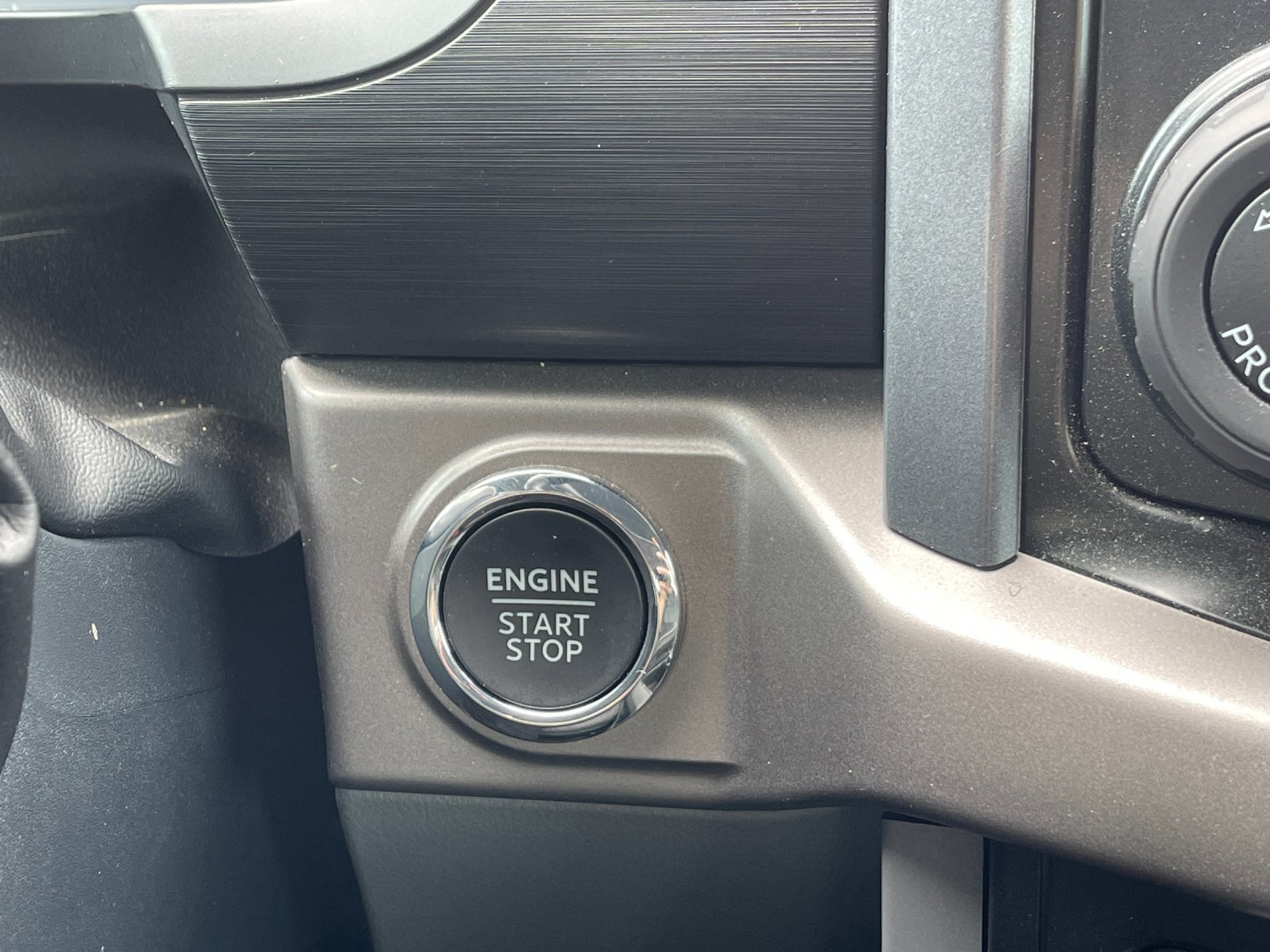 Used 2024 Black Ford XLT image 24