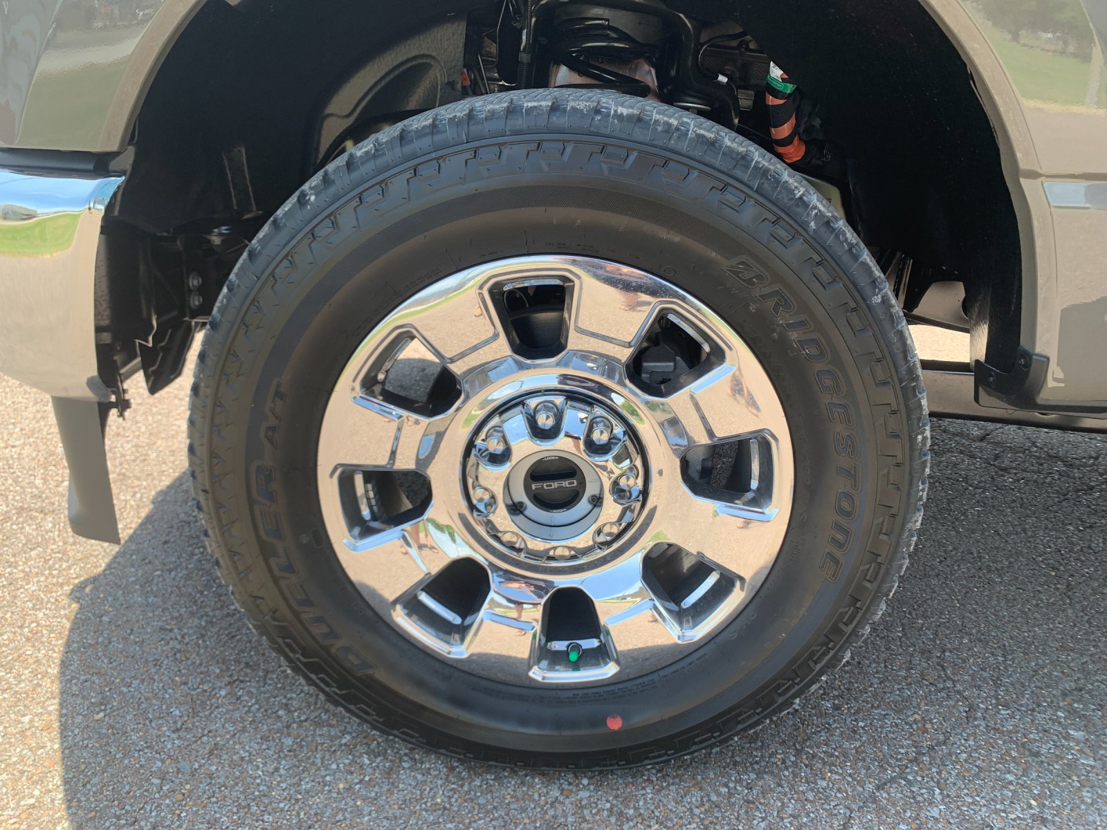 New 2026 Gray Ford Lariat image 31