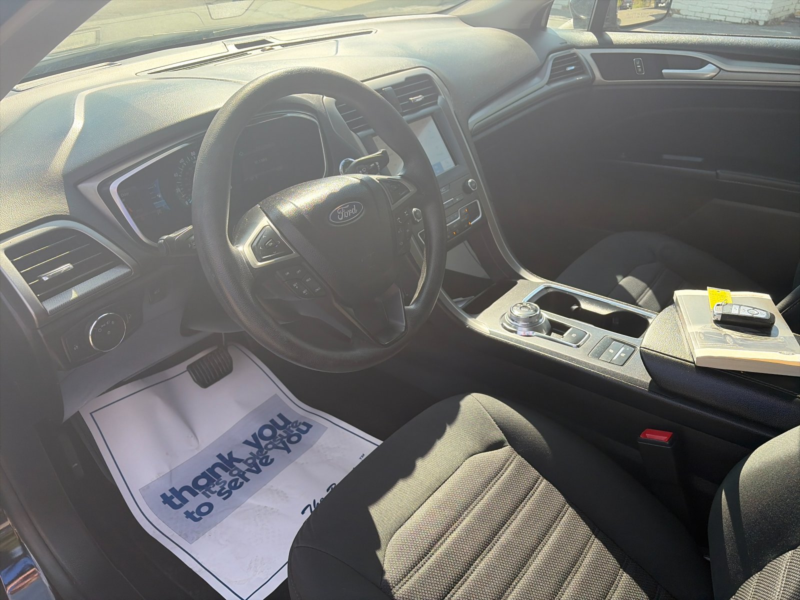 Used 2020 Black Metallic Ford SE image 11