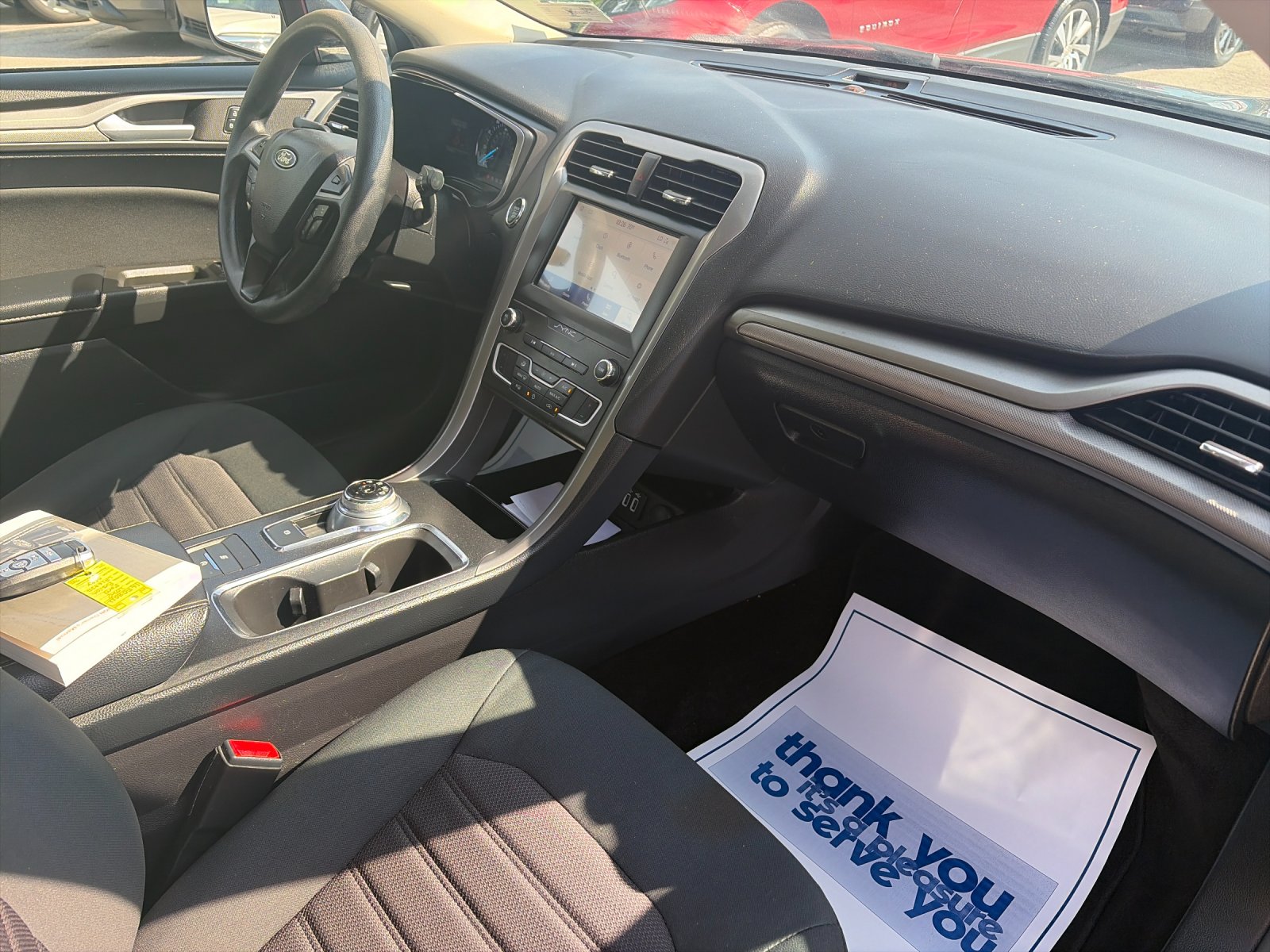 Used 2020 Black Metallic Ford SE image 18