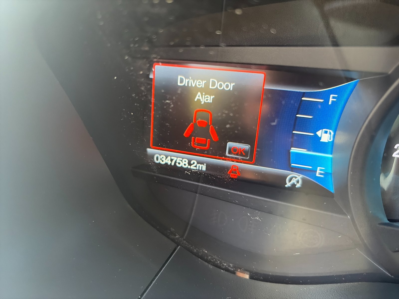 Used 2020 Black Metallic Ford SE image 31