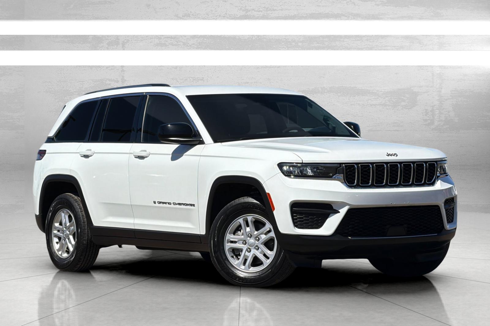 2023 Jeep Grand Cherokee Laredo