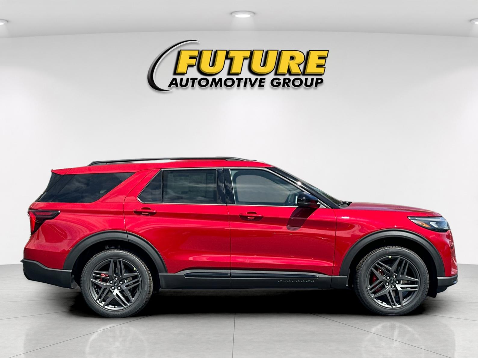 New 2026 Rapid Red Metallic Tinted Clearcoat Ford ST-Line image 2