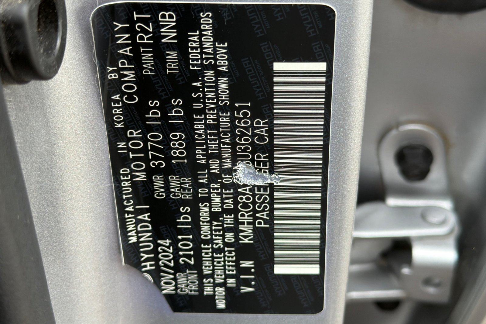 Used 2025 Silver Hyundai SEL image 28