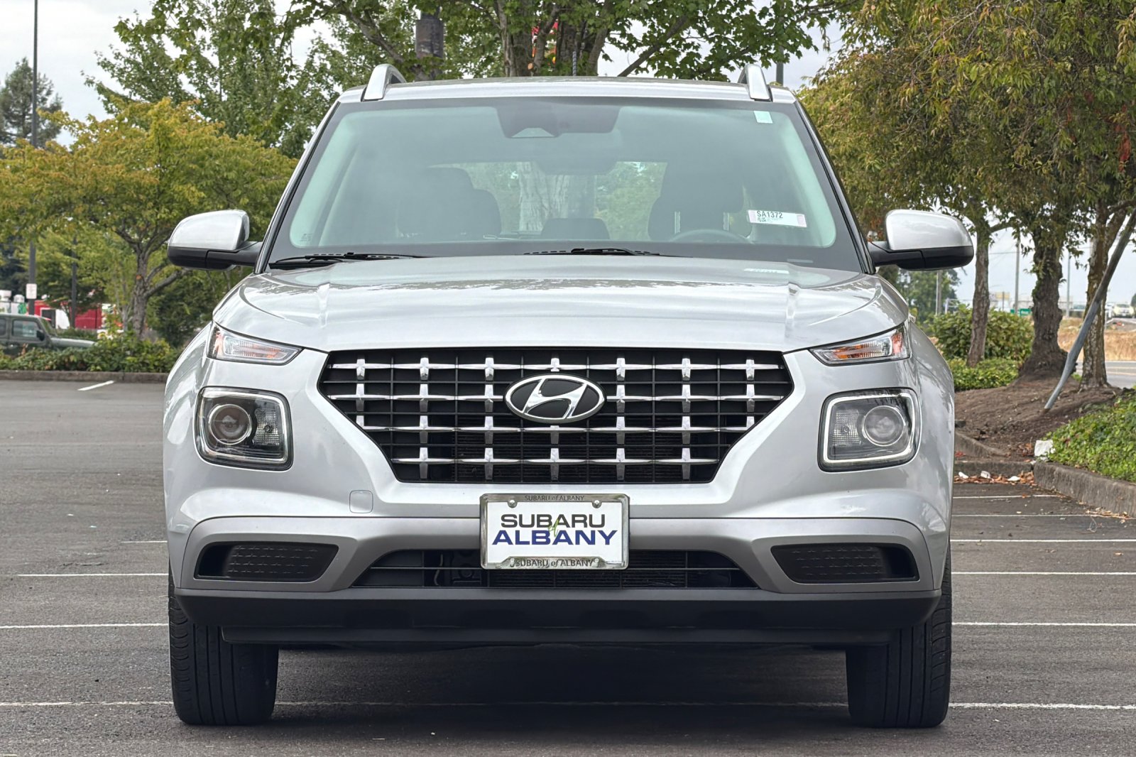 Used 2025 Silver Hyundai SEL image 9