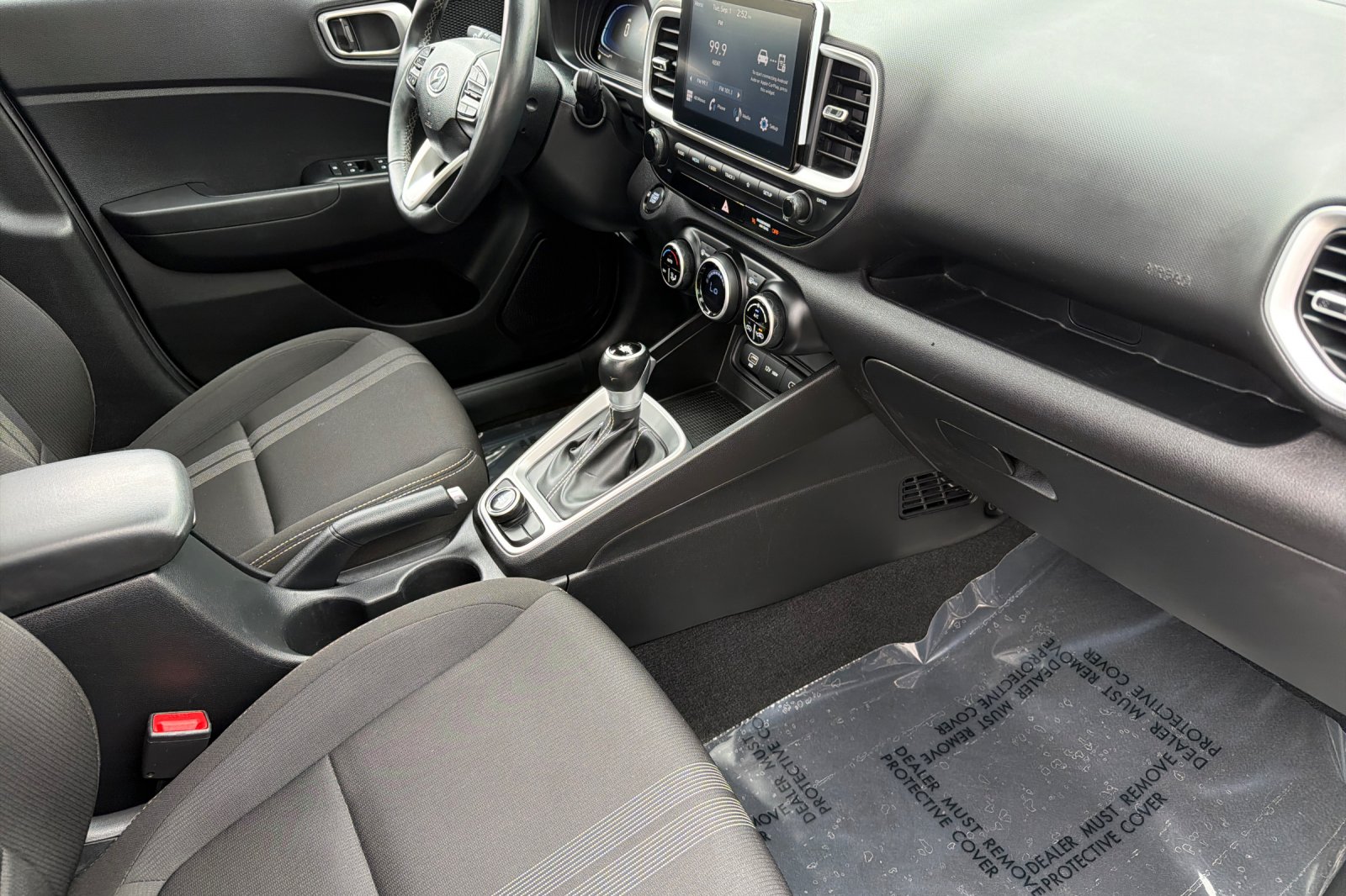 Used 2025 Silver Hyundai SEL image 16