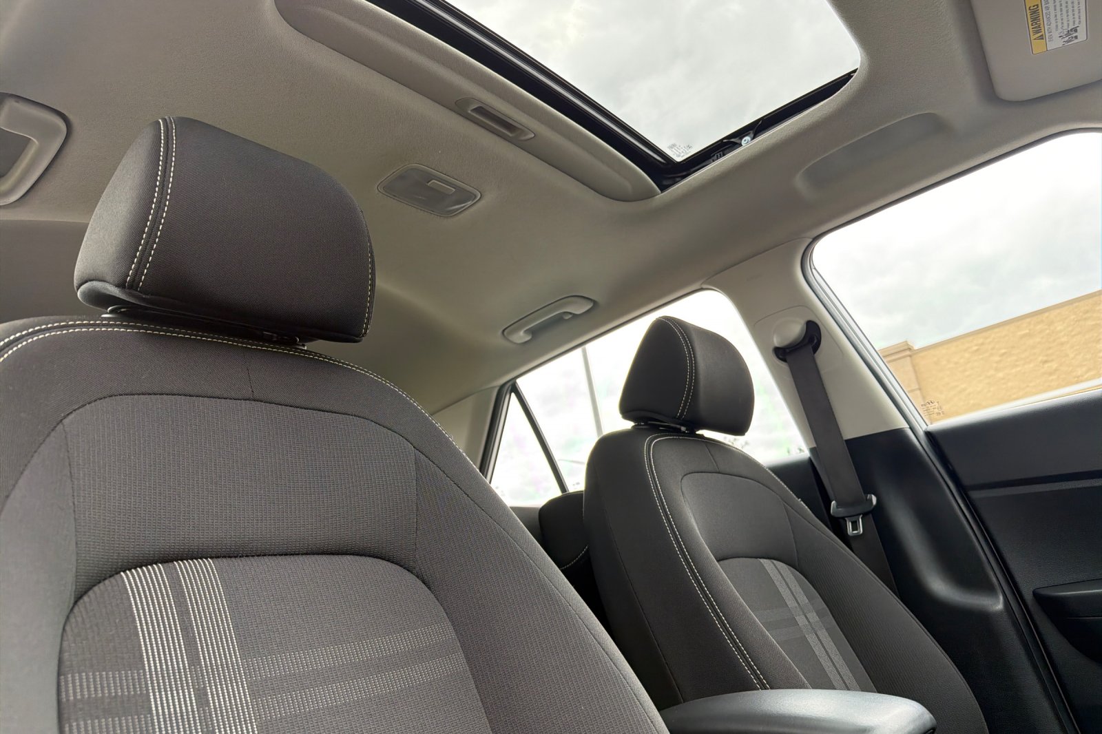 Used 2025 Silver Hyundai SEL image 17