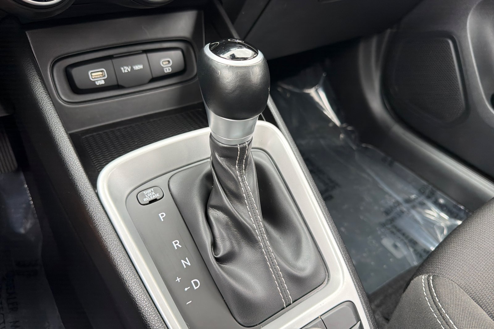 Used 2025 Silver Hyundai SEL image 21