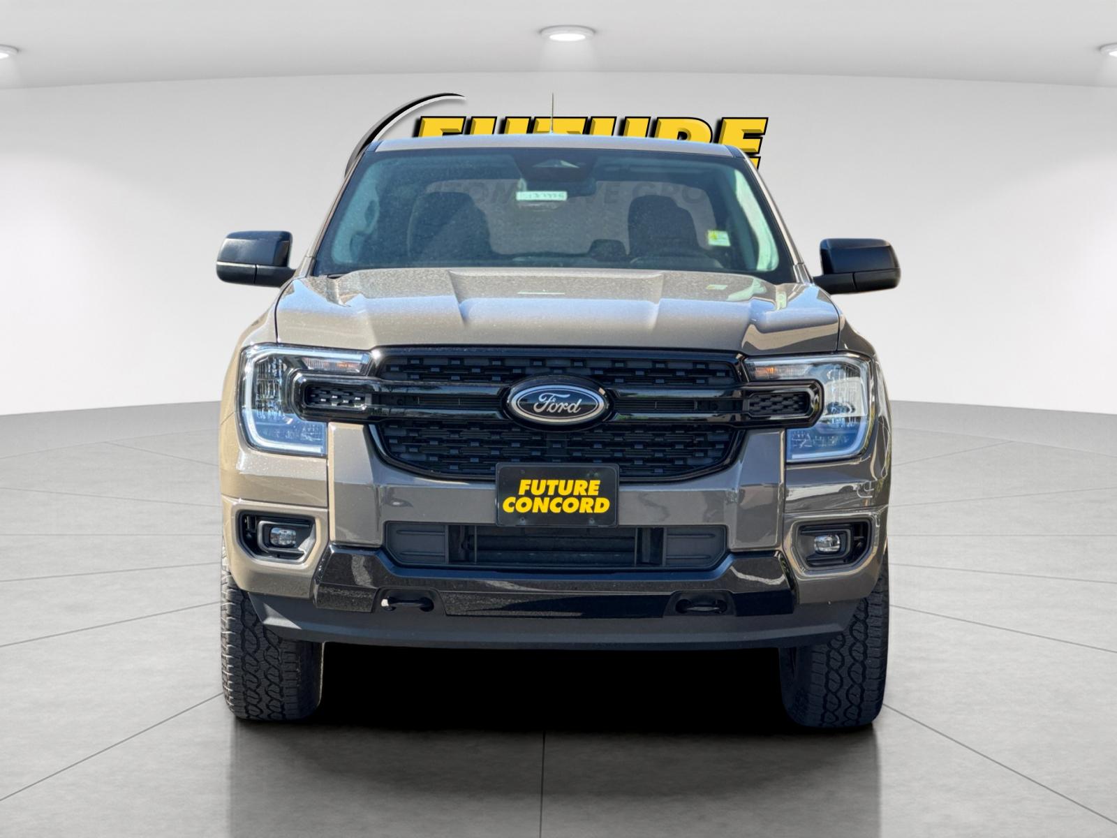 Used 2025 Gray Ford XLT image 8