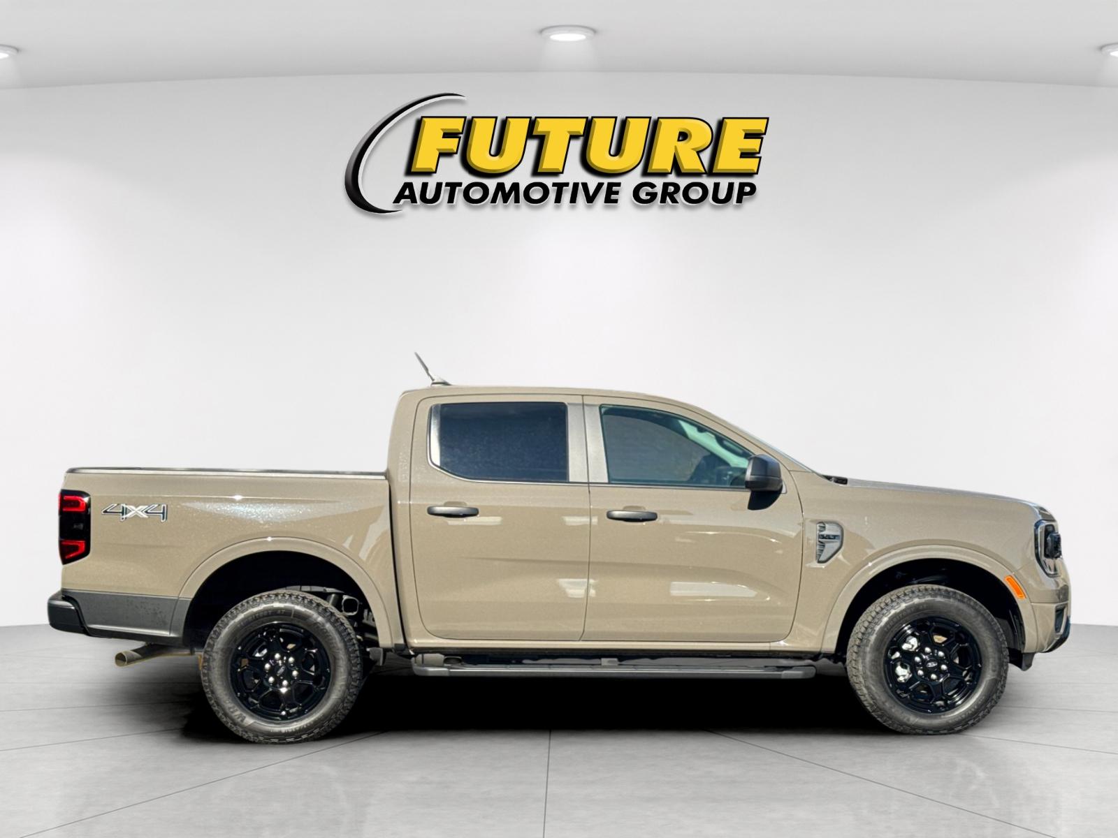 Used 2025 Gray Ford XLT image 2
