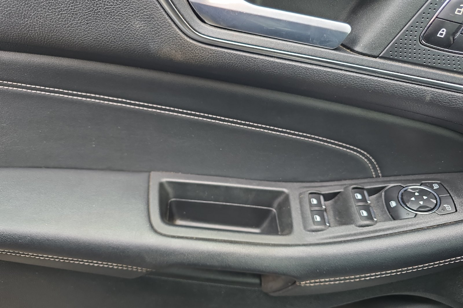 Used 2022 Gray Ford Titanium image 8