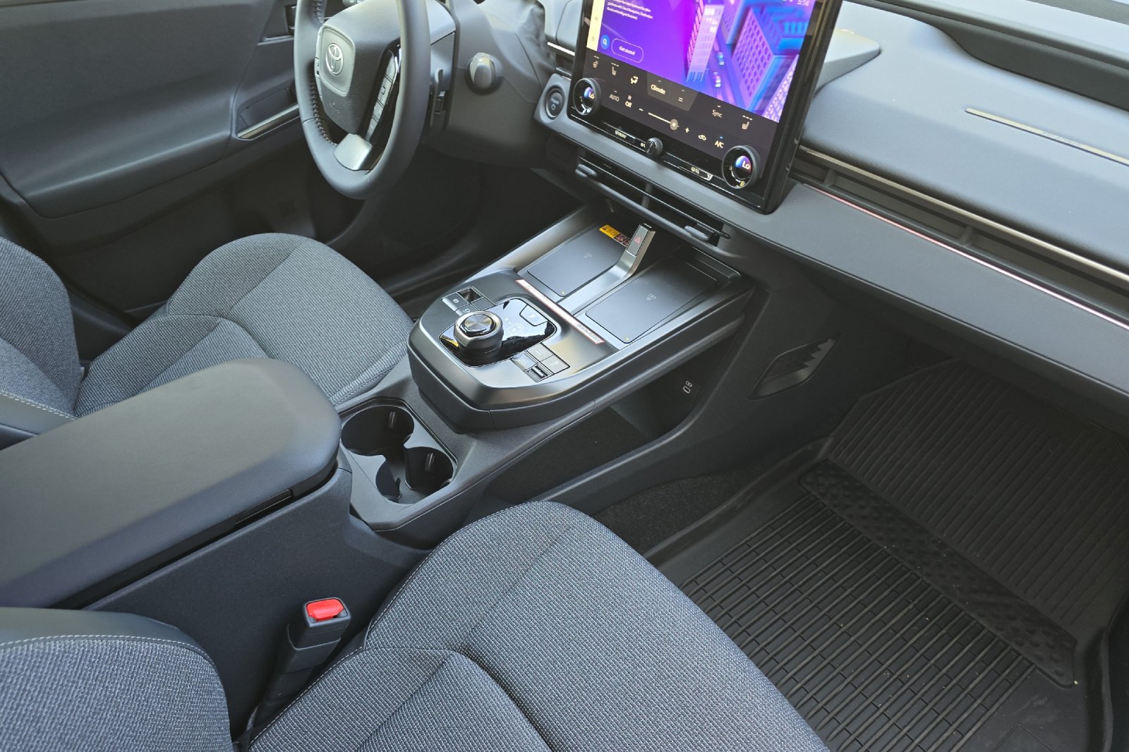 2026 Toyota bZ XLE - Photo 14