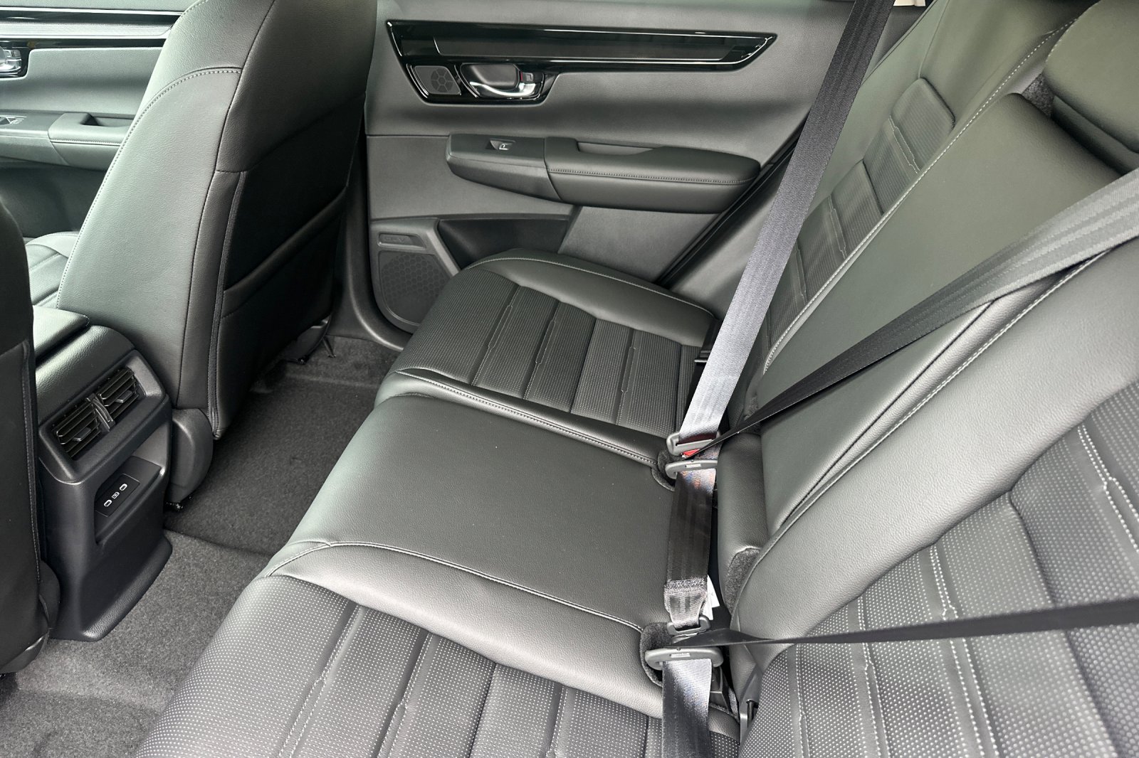 New 2026 Urban Gray Pearl Honda EX-L image 13