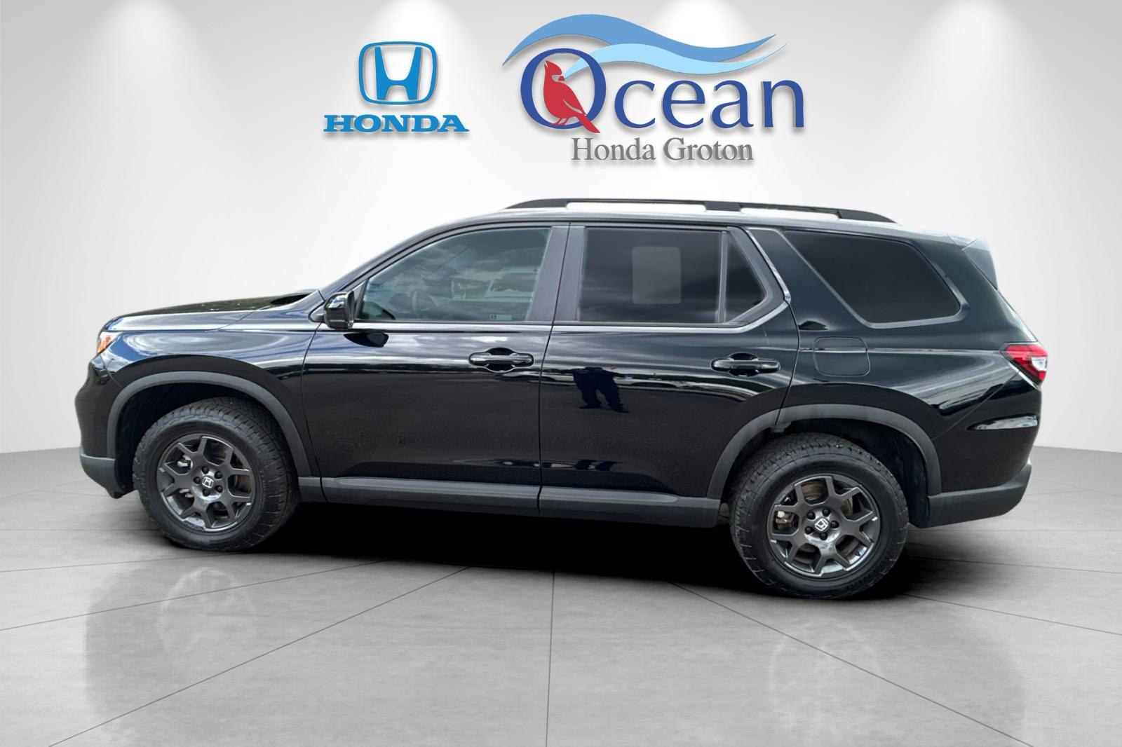 Used 2023 Crystal Black Pearl Honda TrailSport image 6
