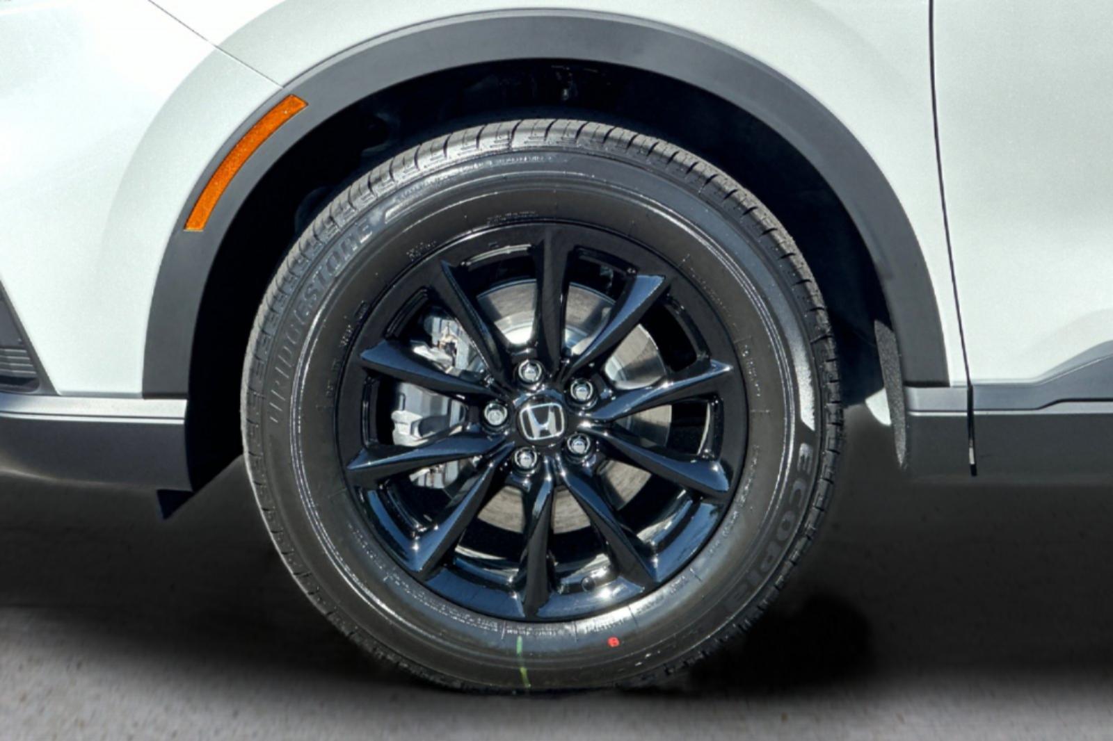 New 2026 Solar Silver Metallic Honda Sport-L image 32
