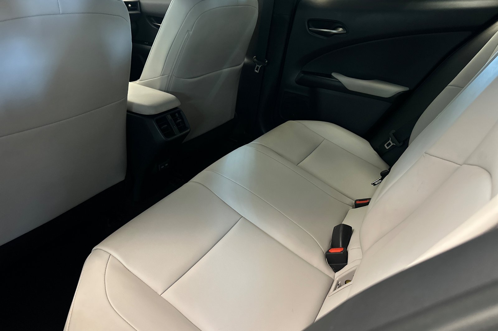 Used 2022 Gray Lexus 200 image 12