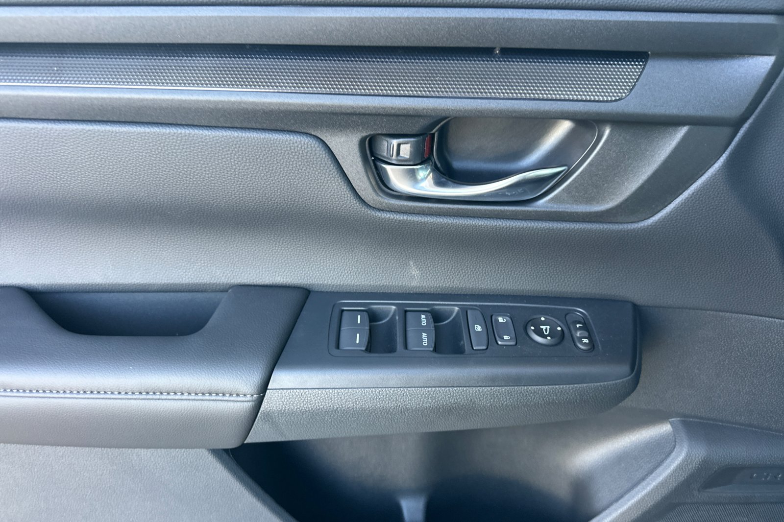 New 2026 Meteorite Gray Metallic Honda AWD EX image 10