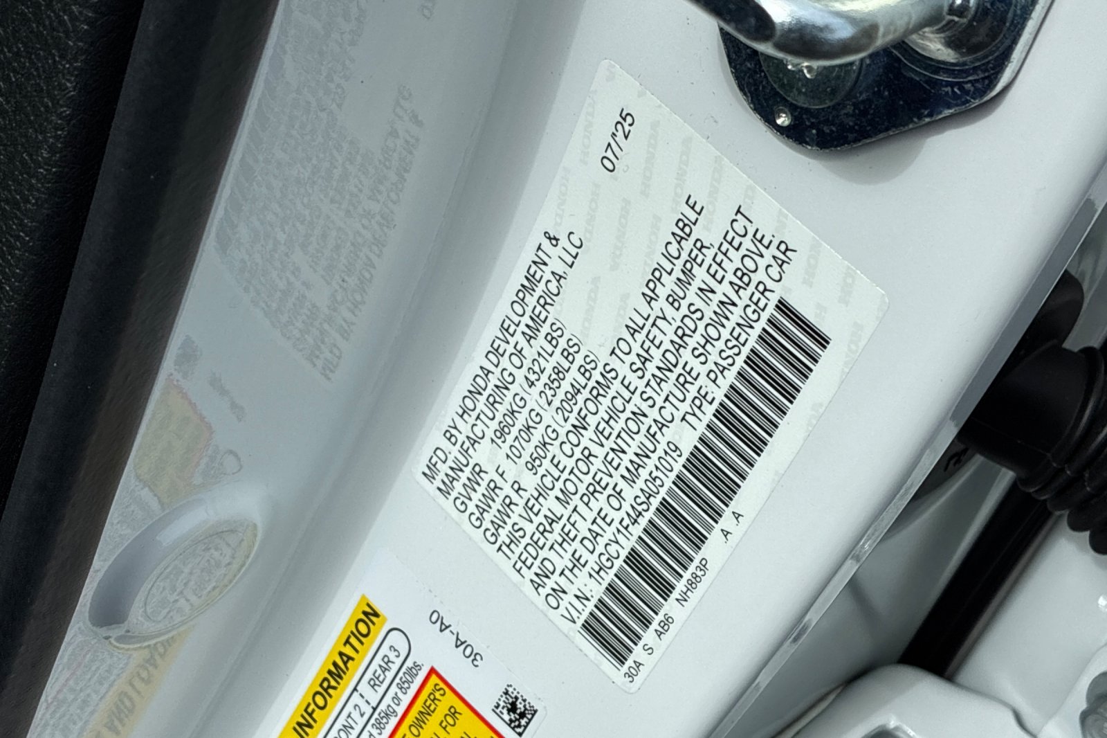 Used 2025 Platinum White Pearl Honda SE image 44