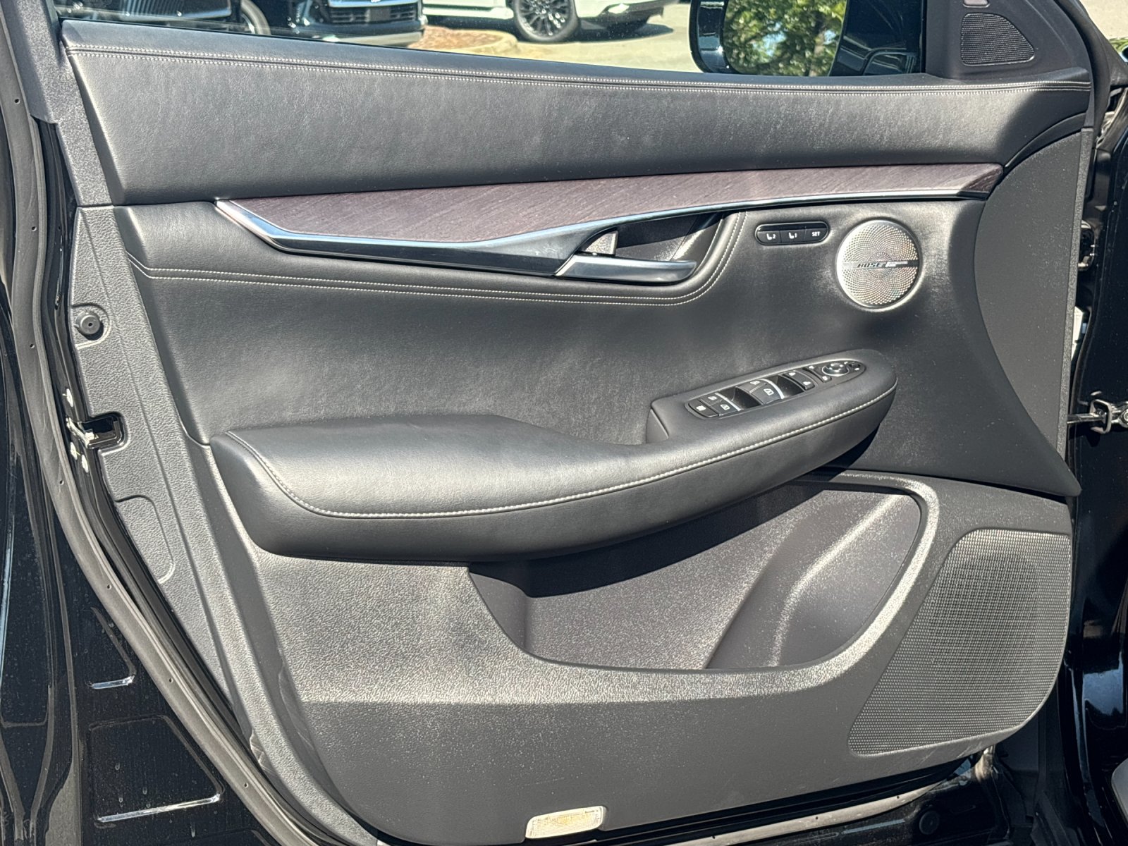 Used 2025 Black Obsidian INFINITI SENSORY image 13