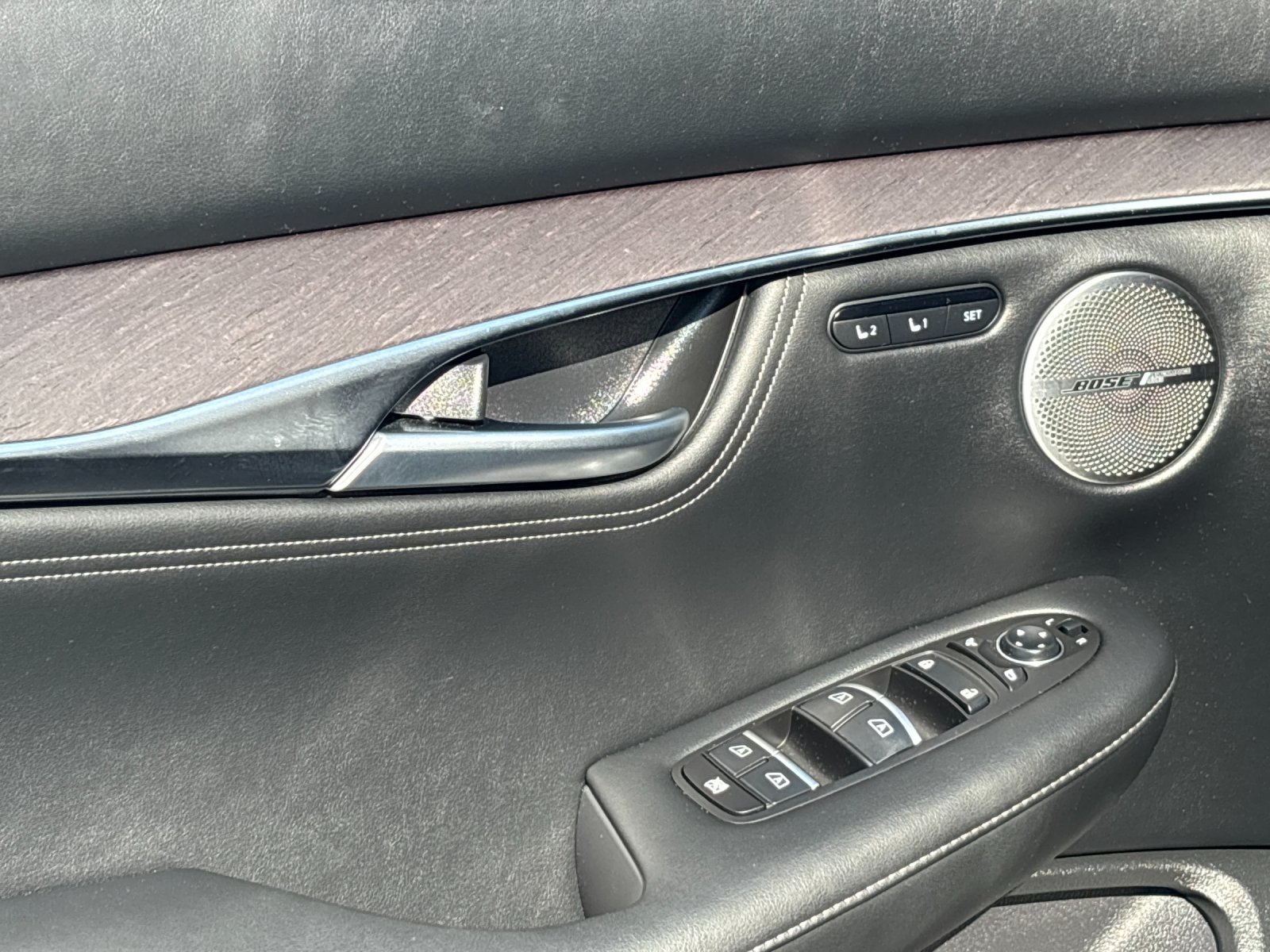 Used 2025 Black Obsidian INFINITI SENSORY image 14