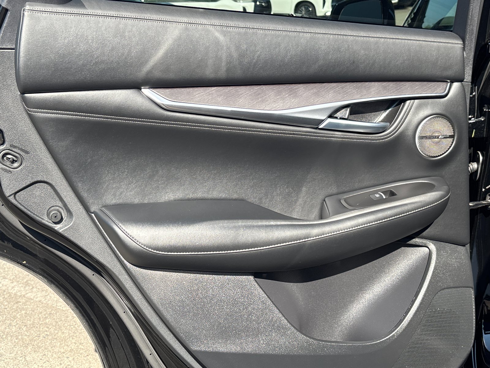 Used 2025 Black Obsidian INFINITI SENSORY image 32