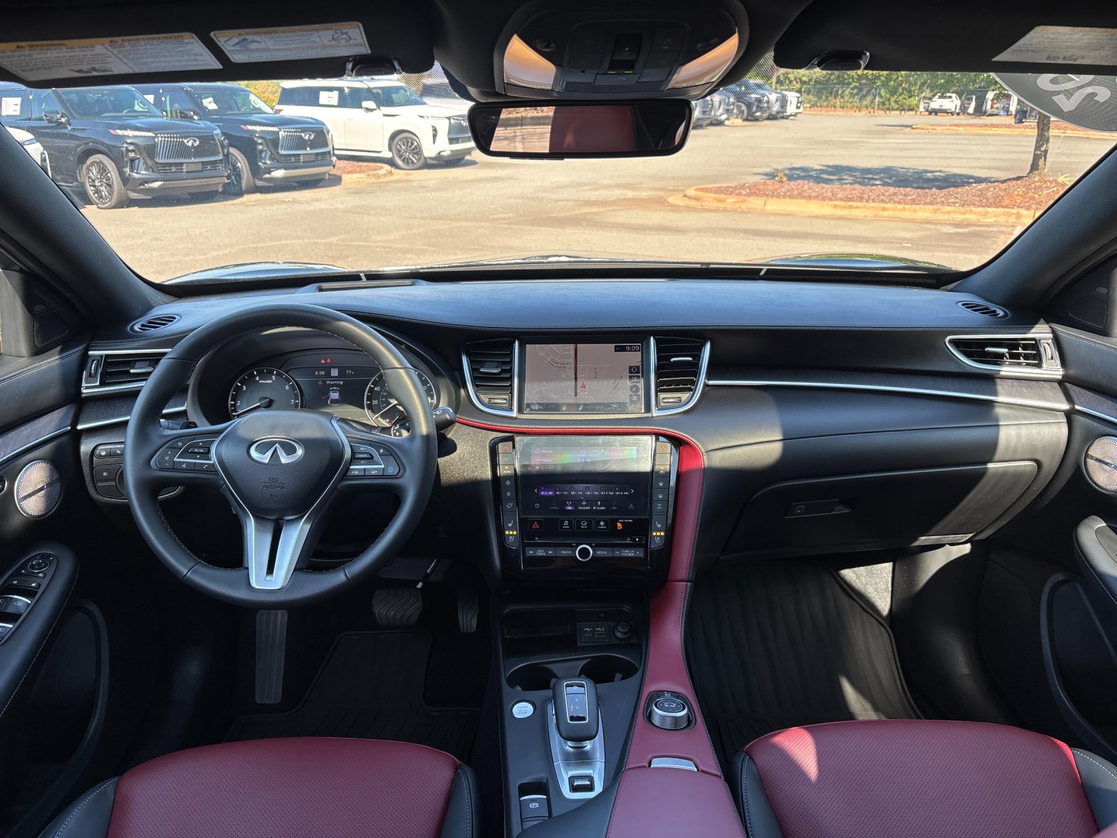 Used 2025 Black Obsidian INFINITI SENSORY image 35