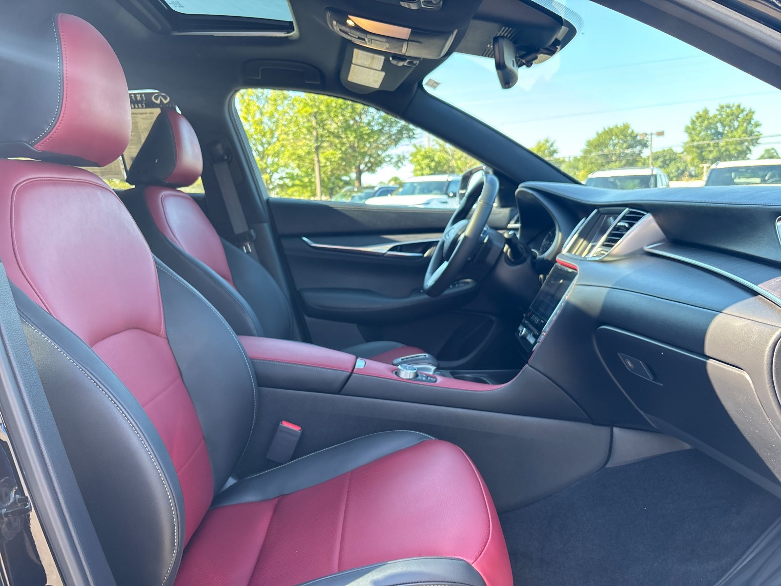 Used 2025 Black Obsidian INFINITI SENSORY image 40