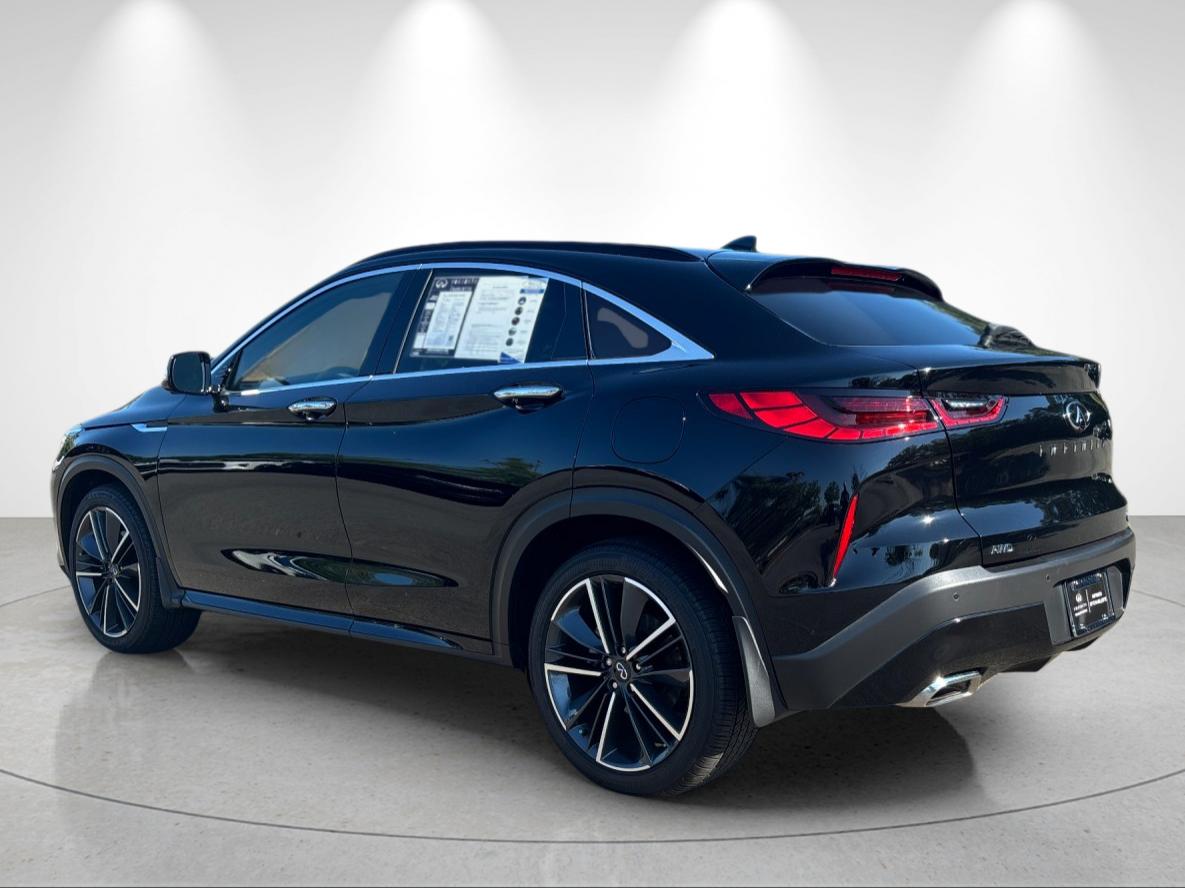 Used 2025 Black Obsidian INFINITI SENSORY image 3