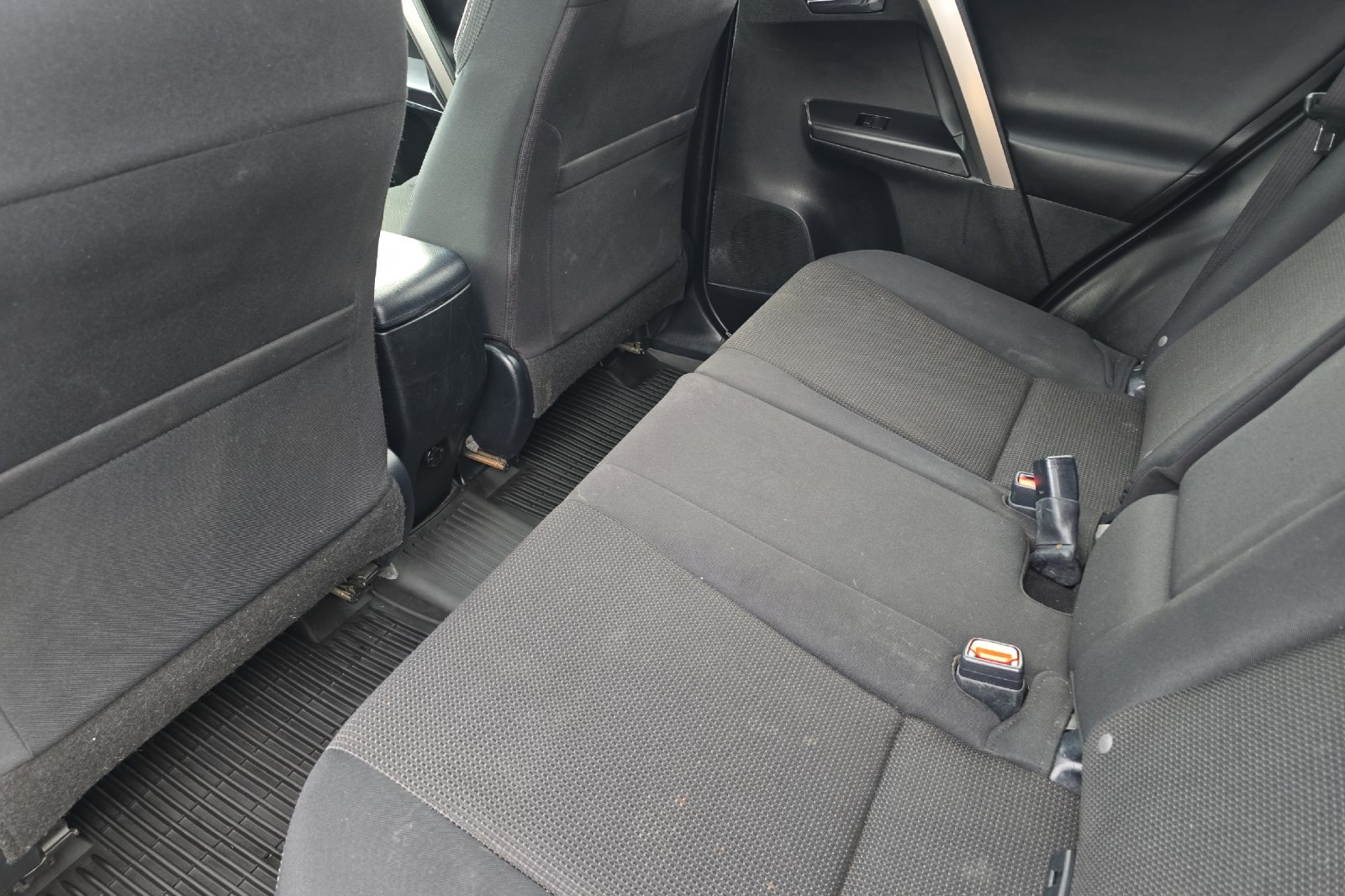 Used 2017 Blue Toyota XLE image 9