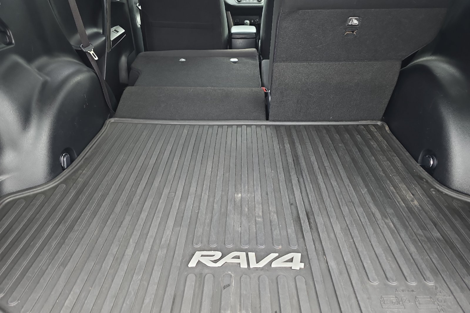 Used 2017 Blue Toyota XLE image 12